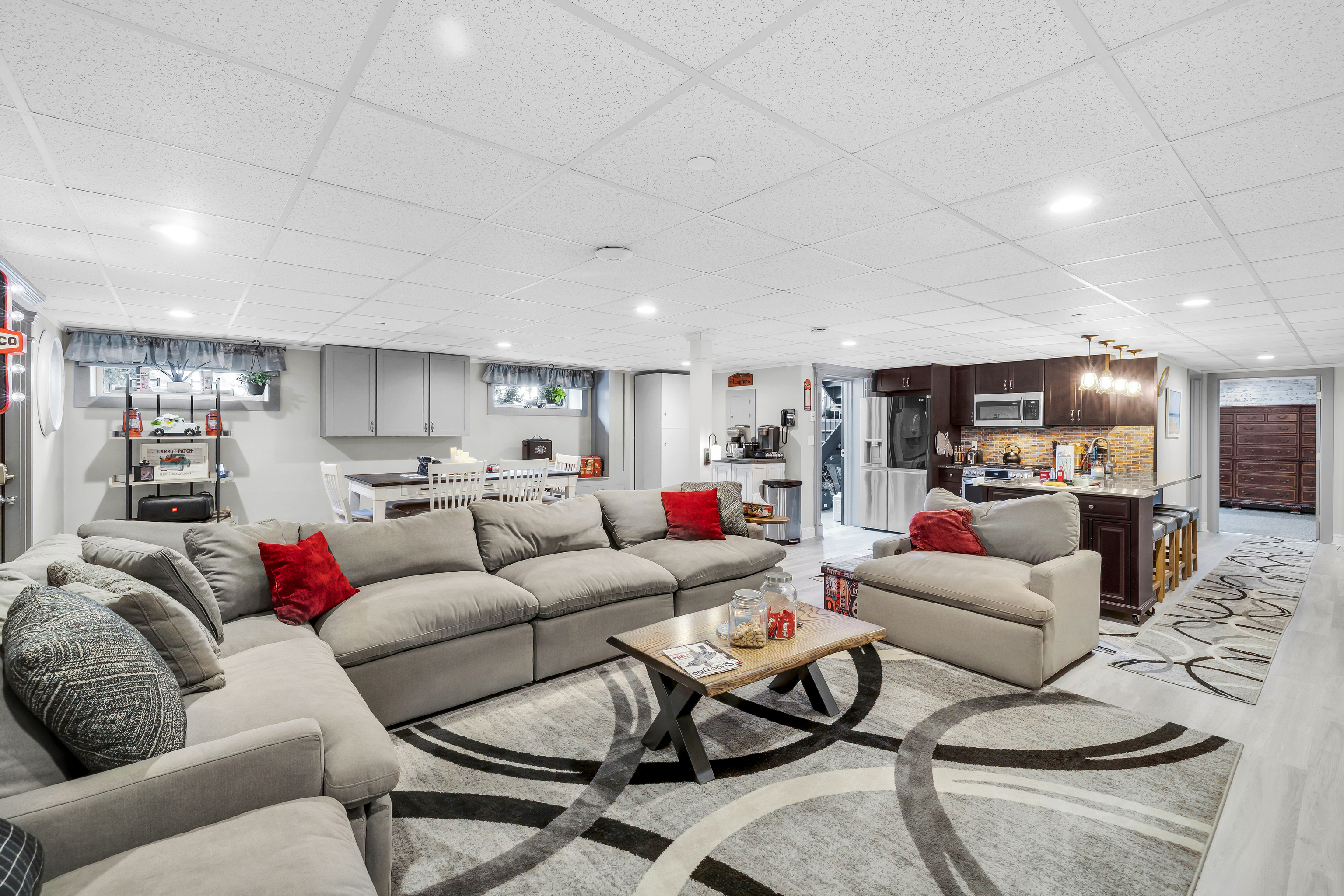 300 Riverside Avenue