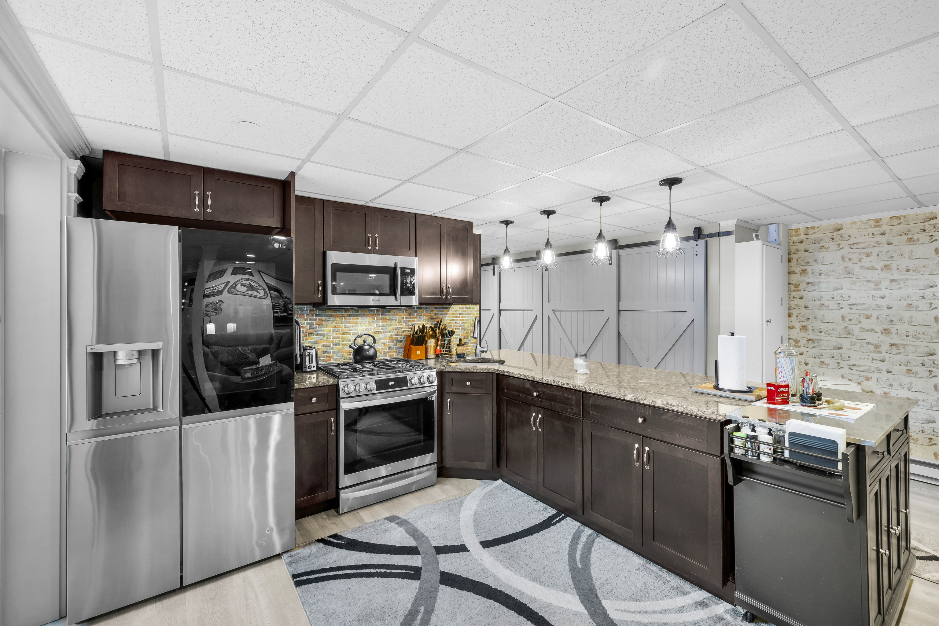 300 Riverside Avenue