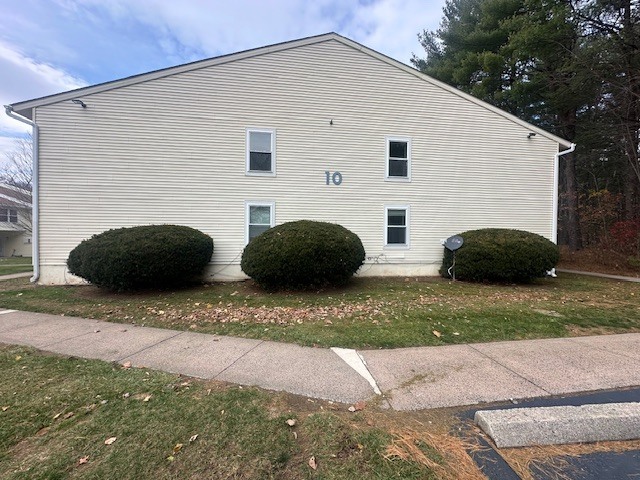 949 Pleasant Valley Condo Road 10-06
