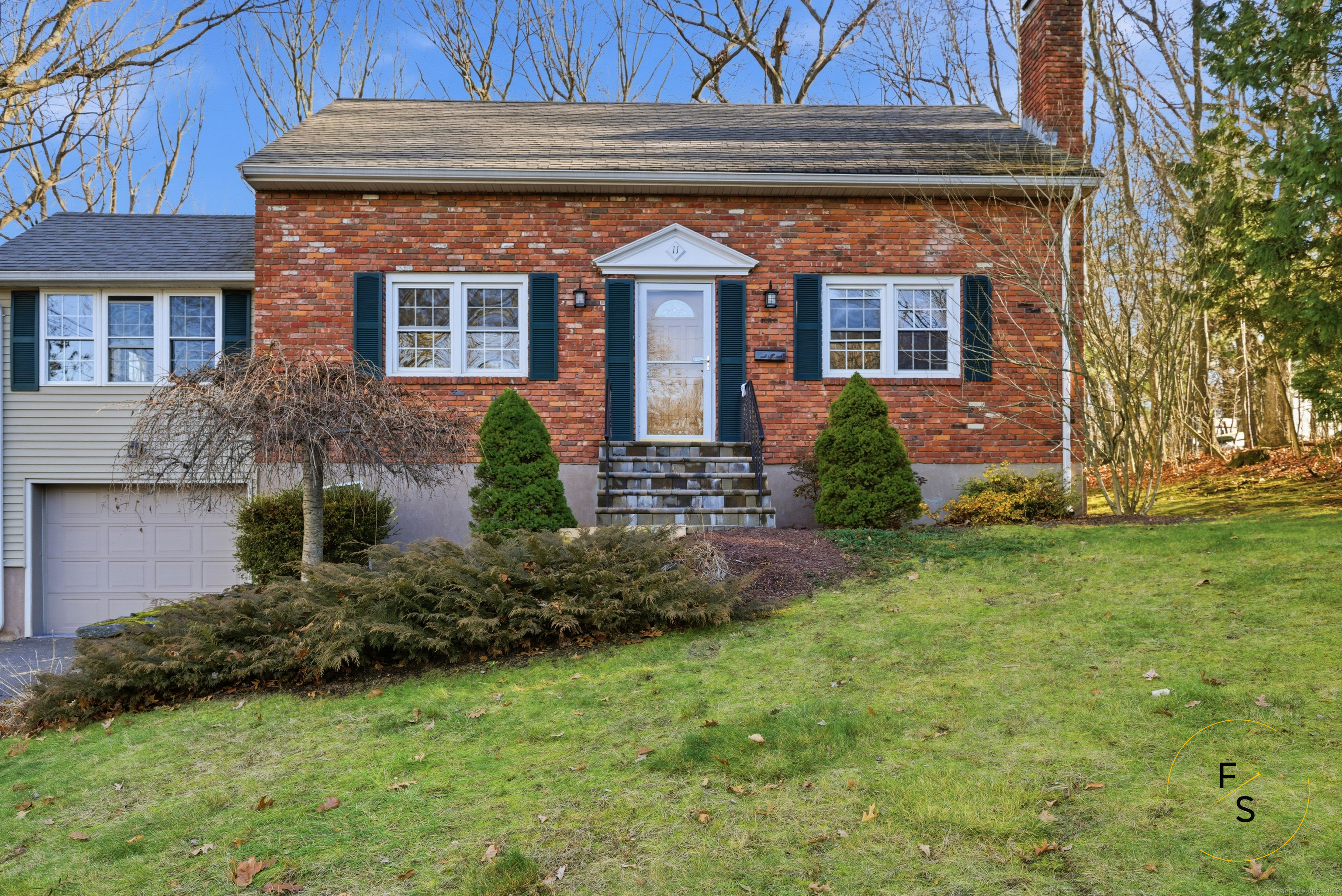 11 Valerie Drive