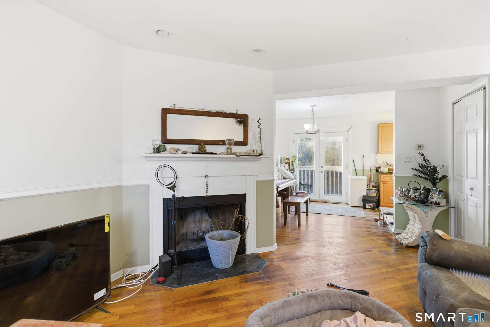 55 Walnut Street APT 8