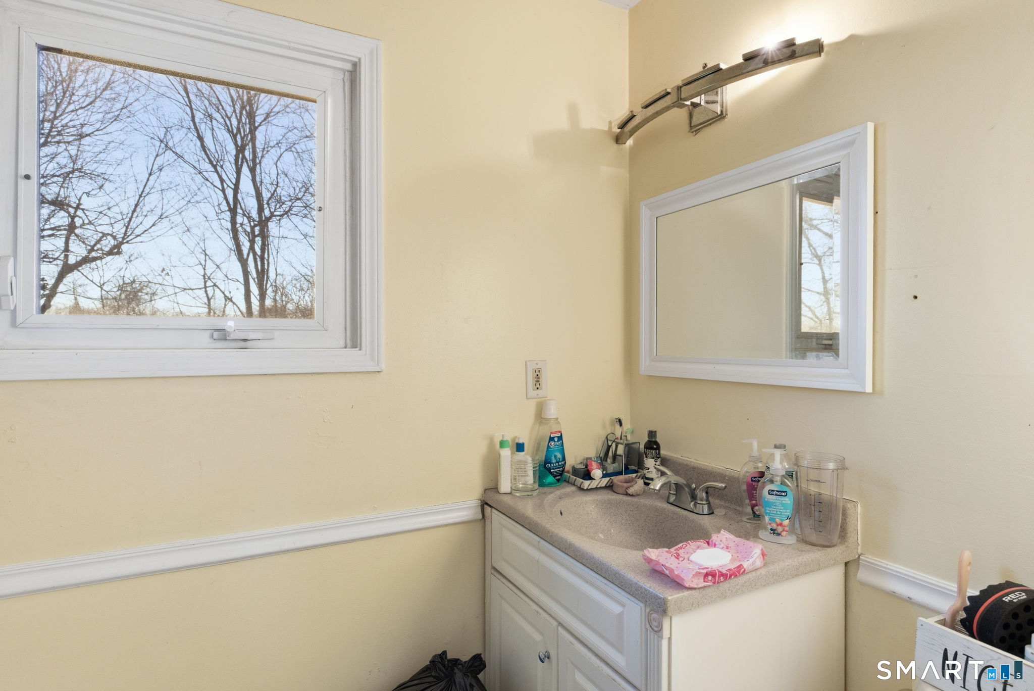 55 Walnut Street APT 8