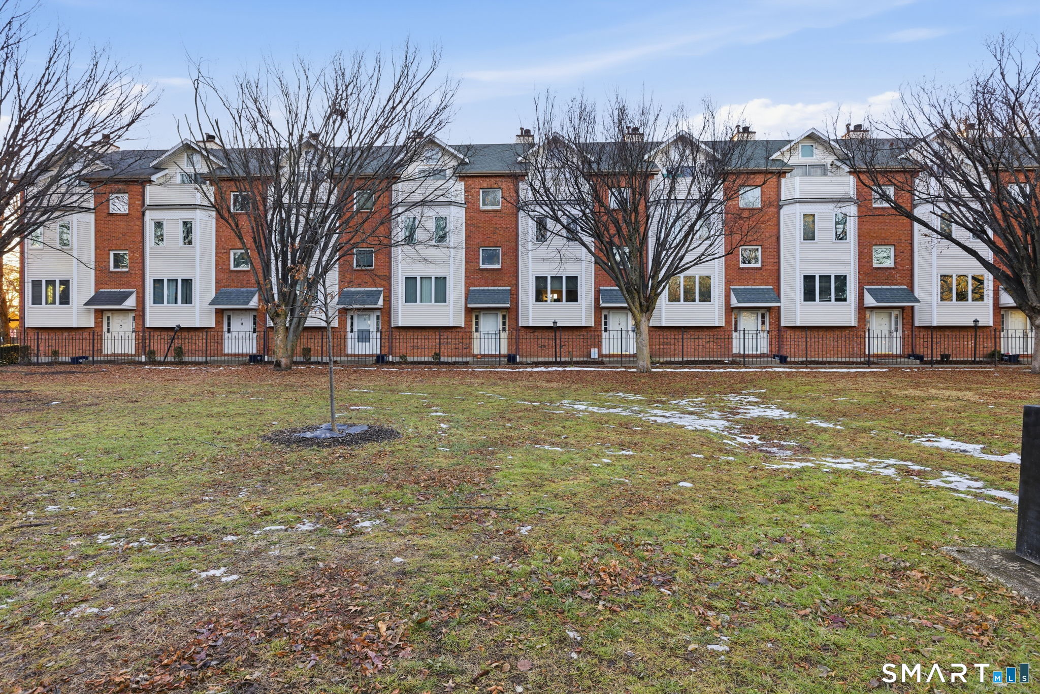 55 Walnut Street APT 8