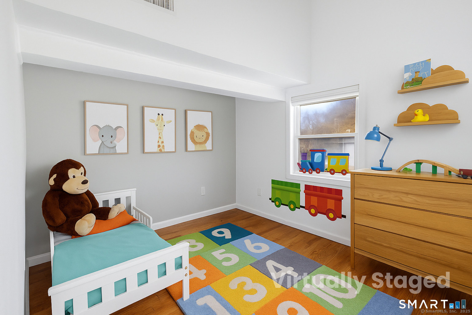 18 Pautipaug Hill Road