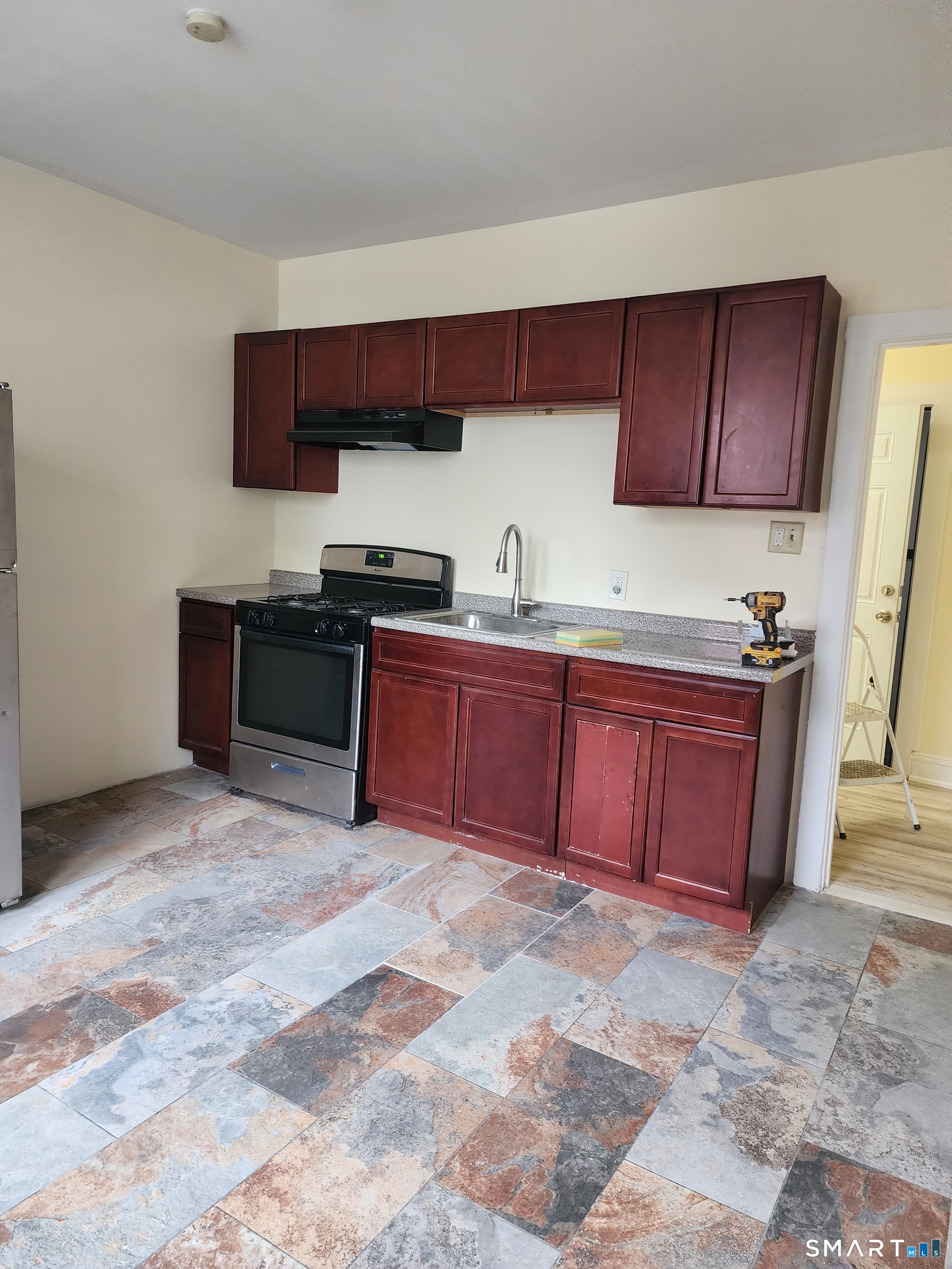 469 Wethersfield Avenue C-3