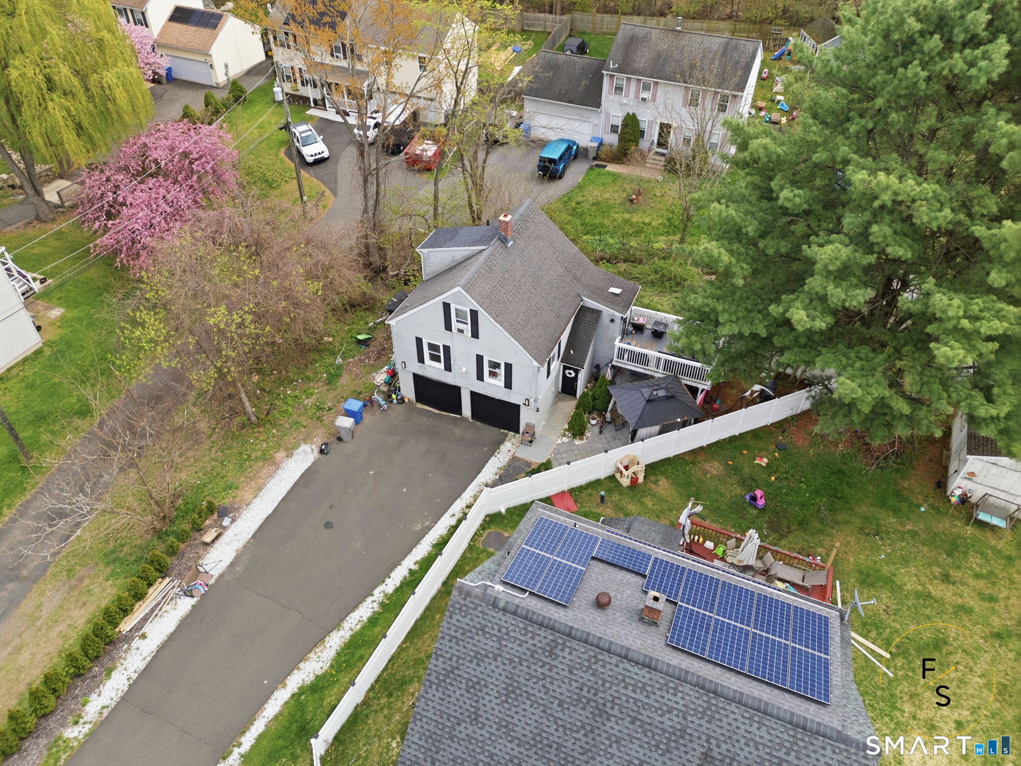 135 Newell Avenue