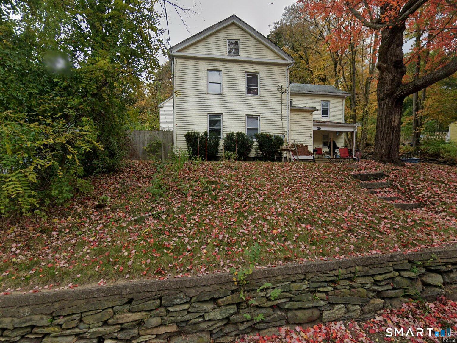 39 Vernon Avenue