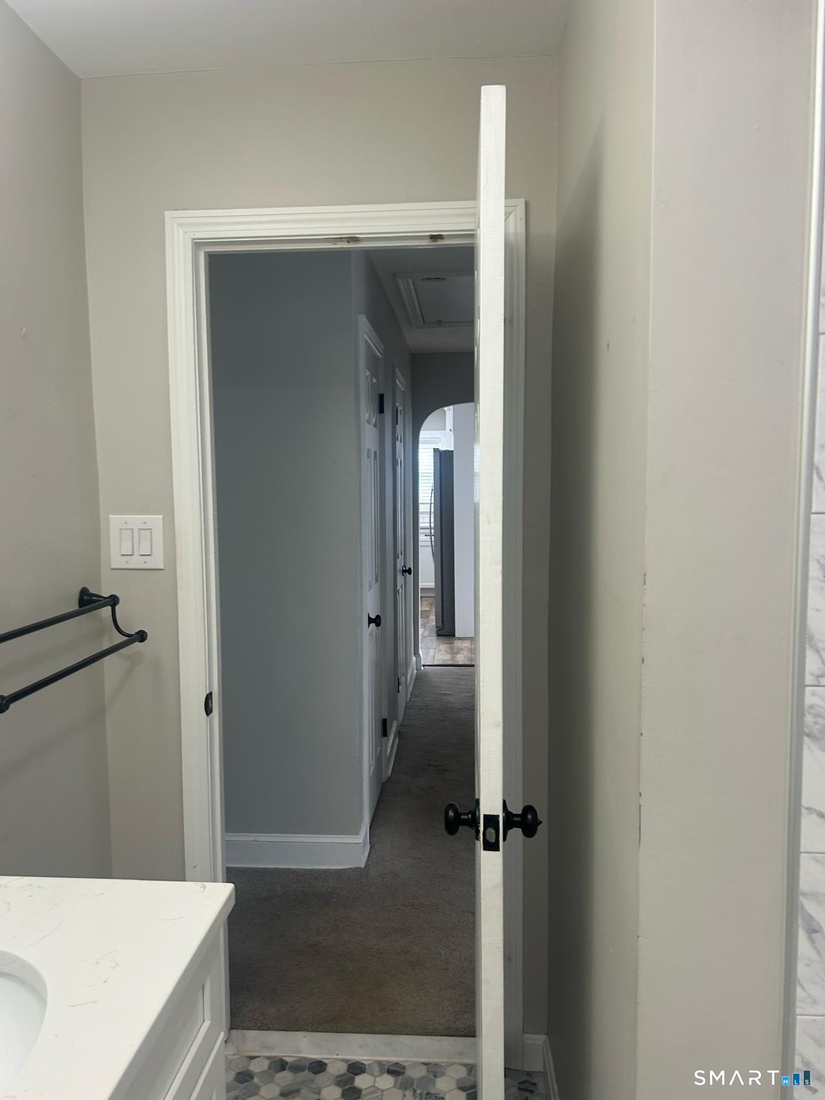82 Middlefield Avenue 2nd Floor