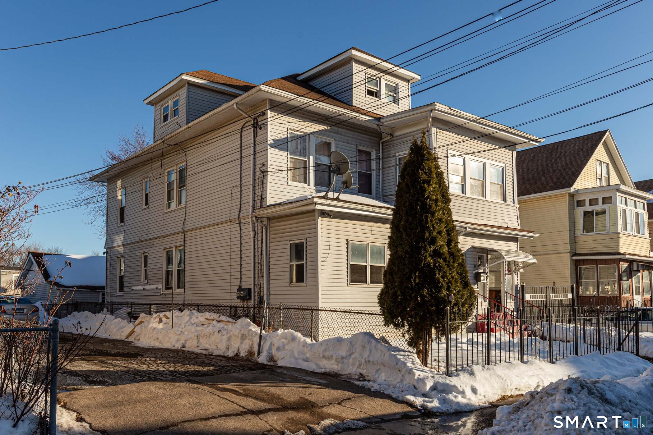 34 Adams Street