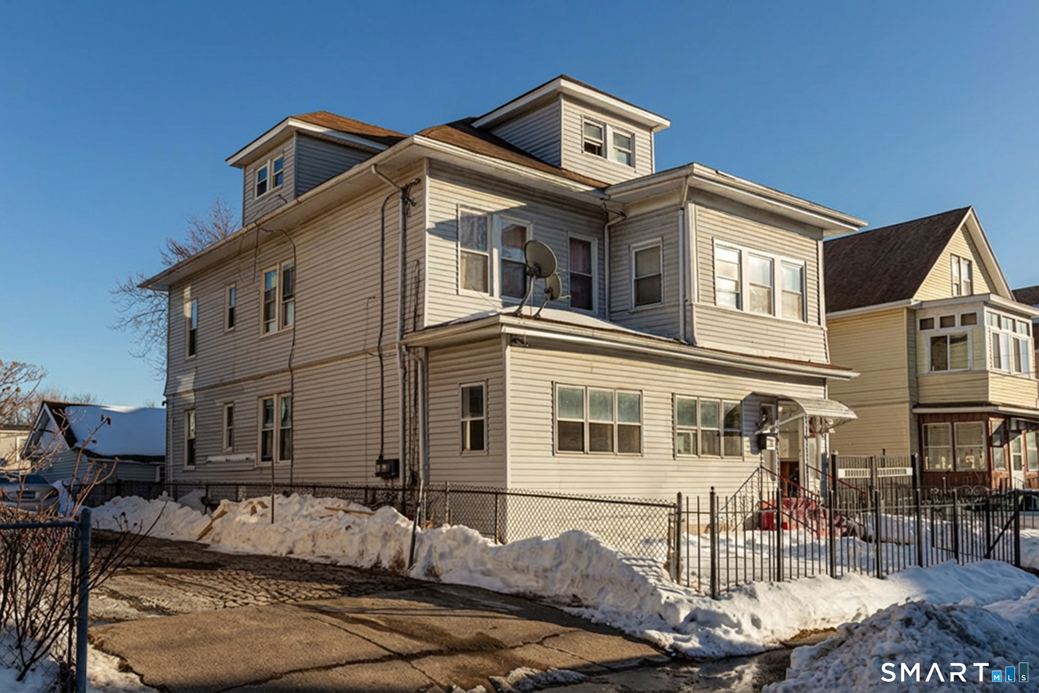 34 Adams Street