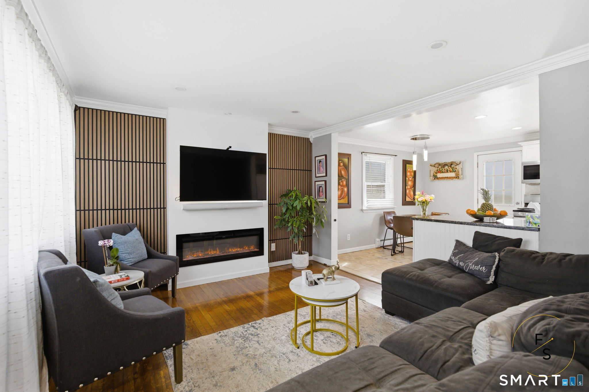 1 Phillips Street APT 4