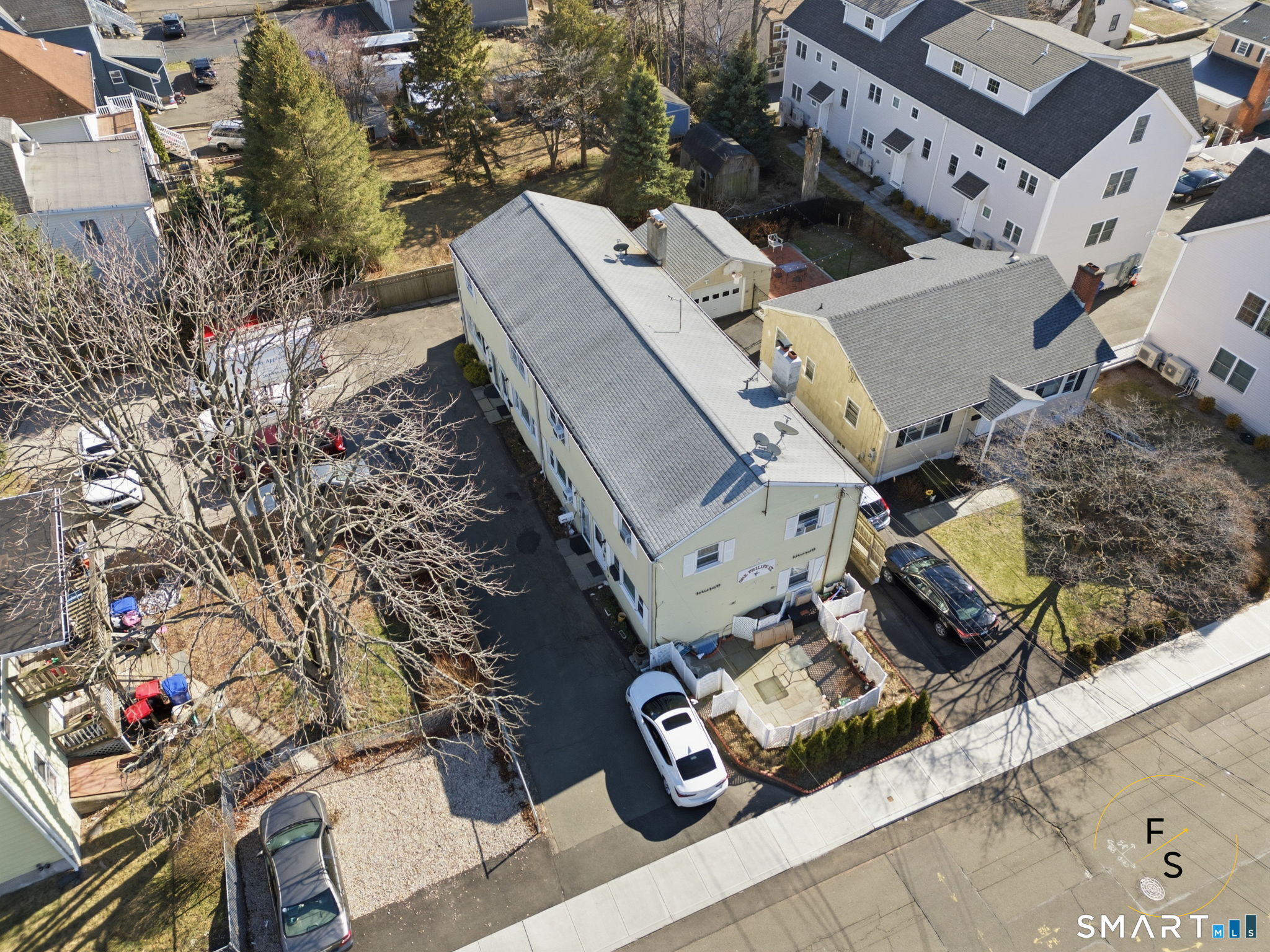 1 Phillips Street APT 4