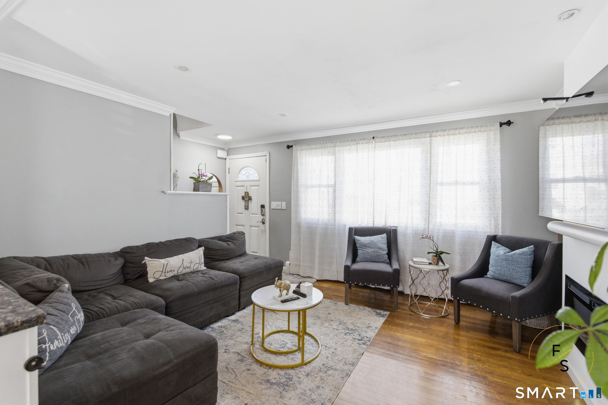 1 Phillips Street APT 4