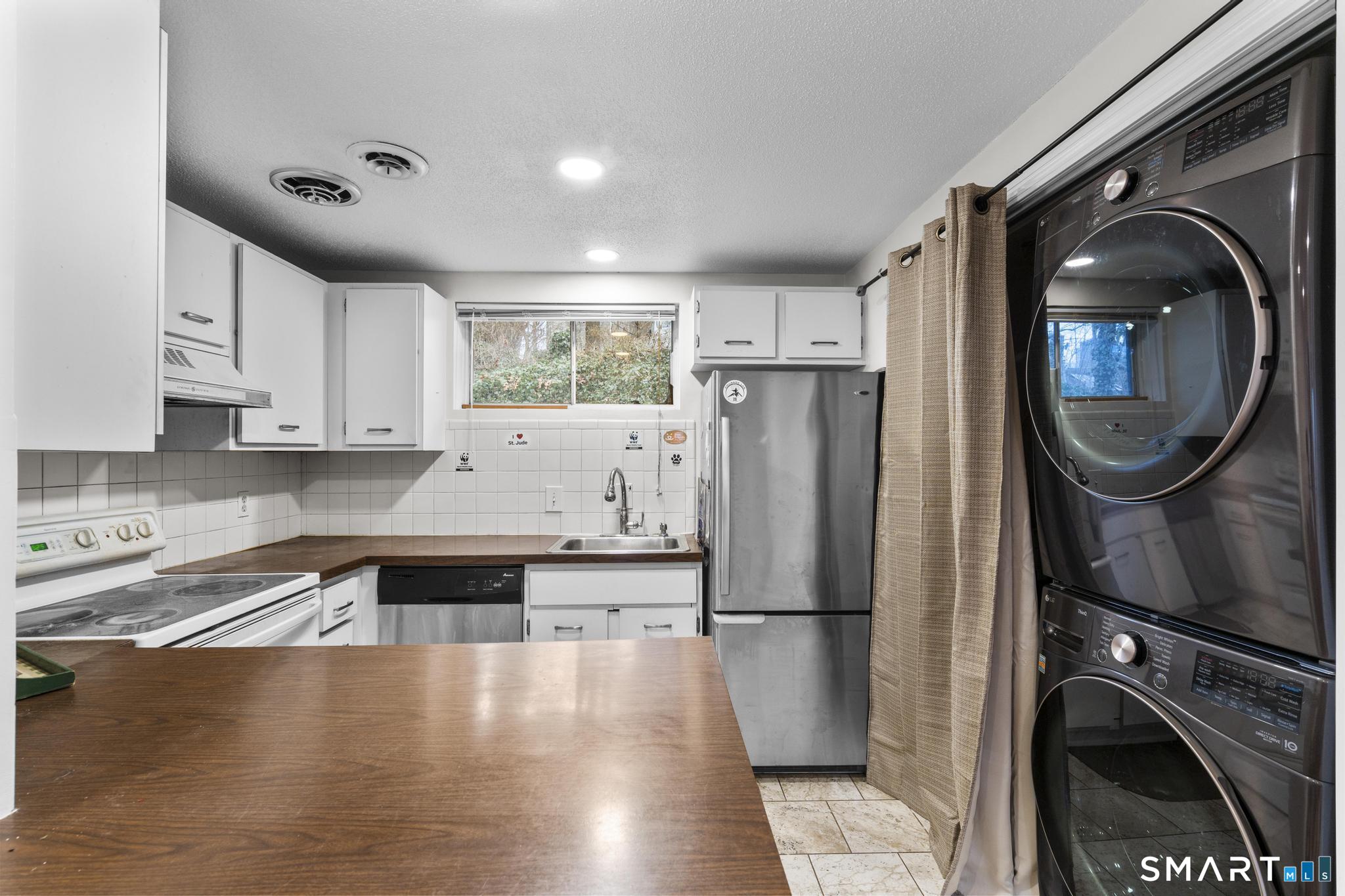 72 Shepards Knoll Drive 72