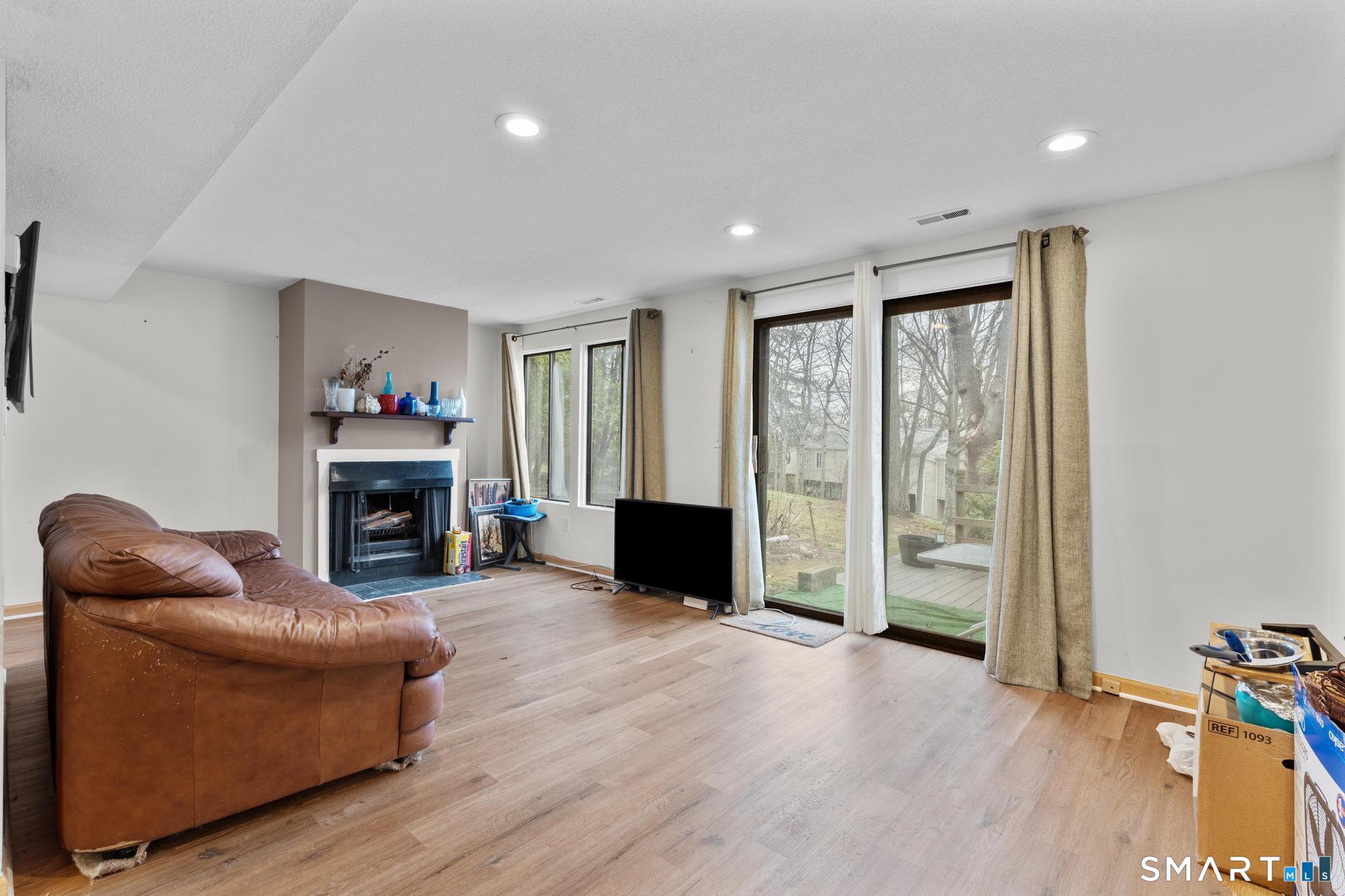 72 Shepards Knoll Drive 72