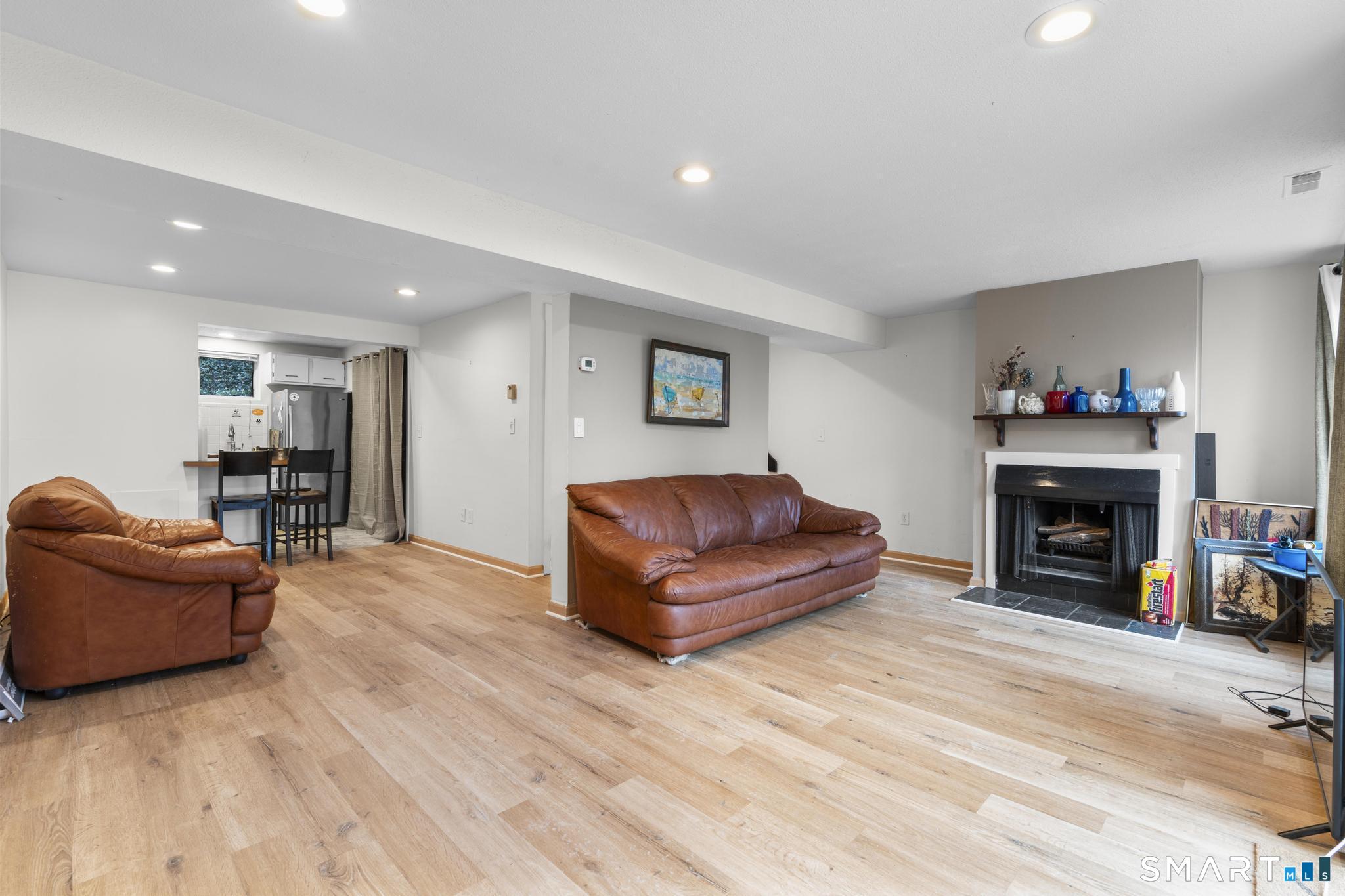 72 Shepards Knoll Drive 72