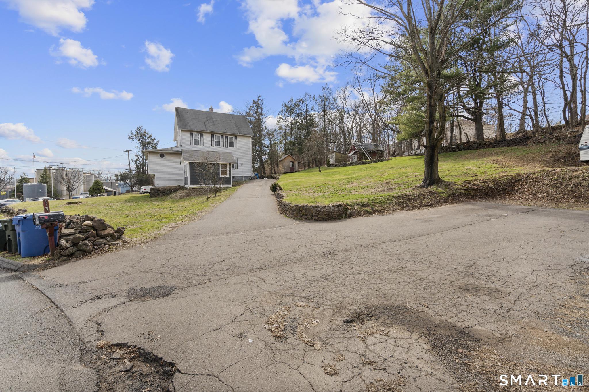 142 Gracey Avenue