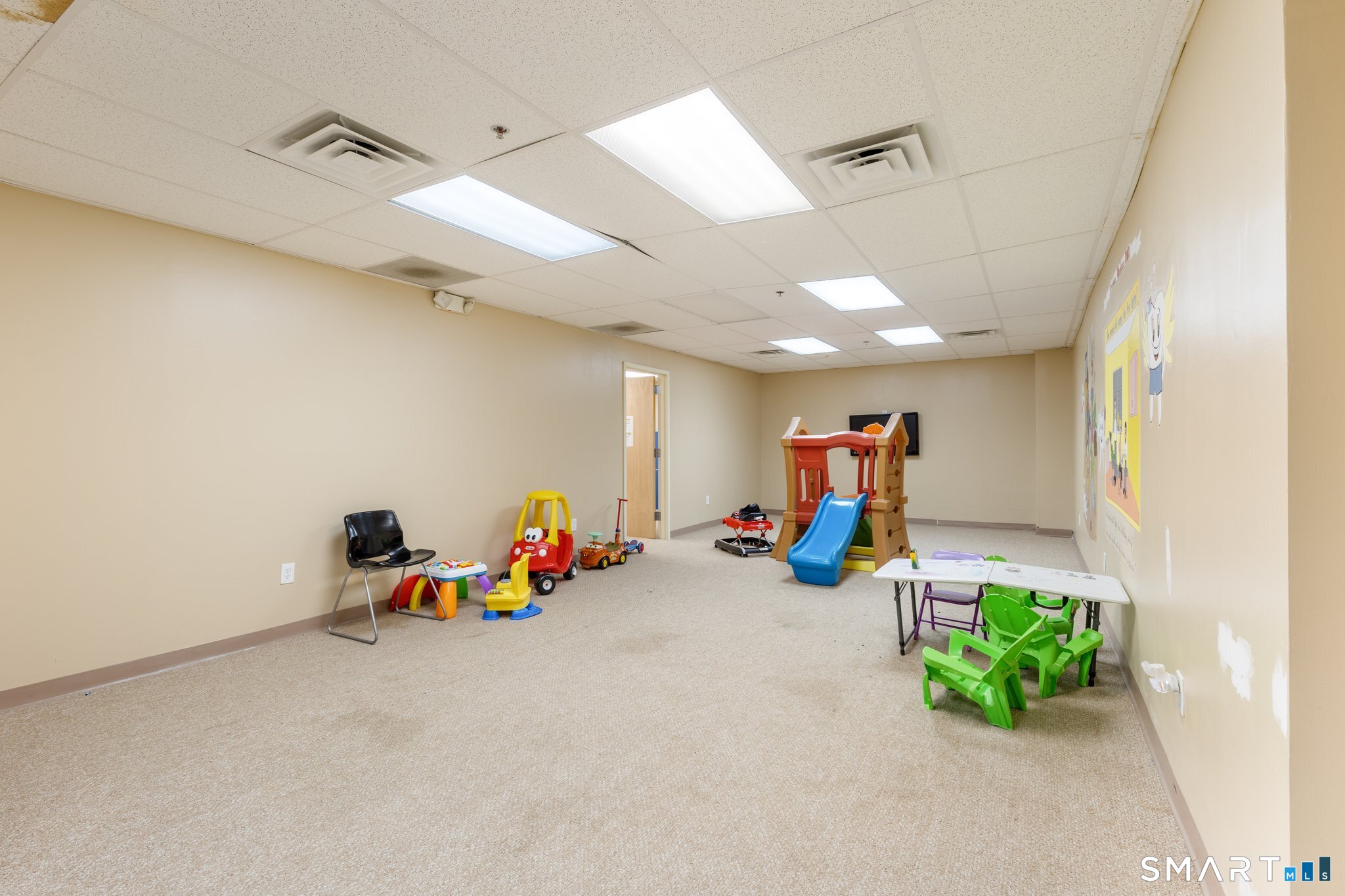 454 Park Street 2nd floor 2