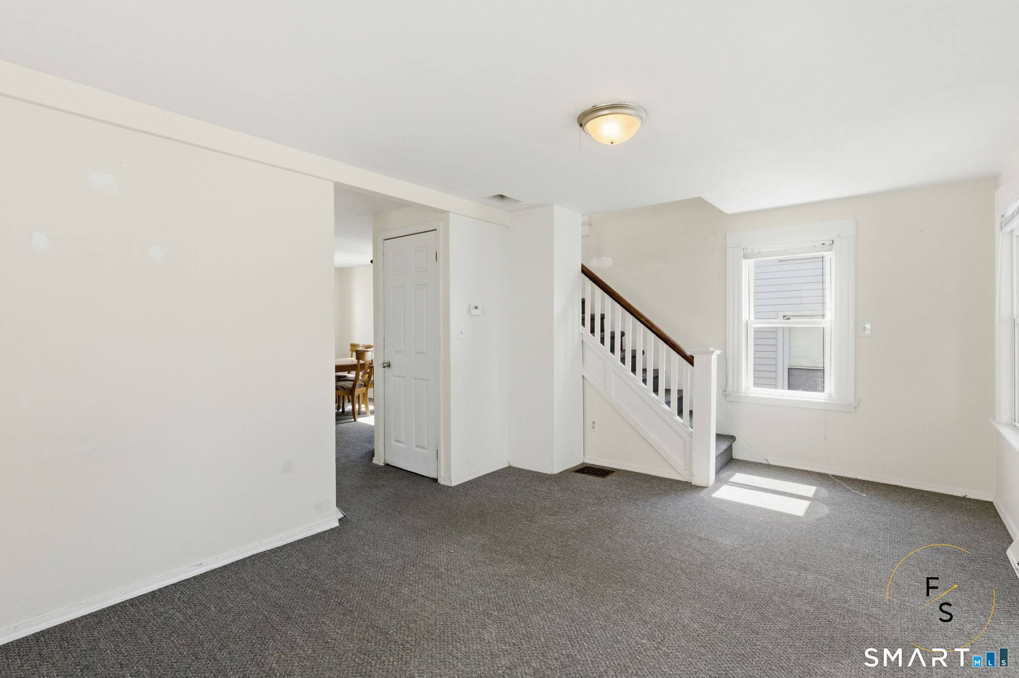 32 Lawrence Avenue