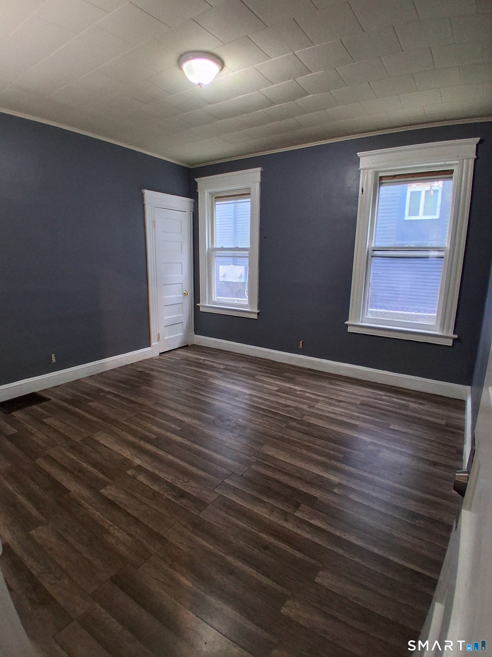 146 Chestnut Avenue 1st Floor