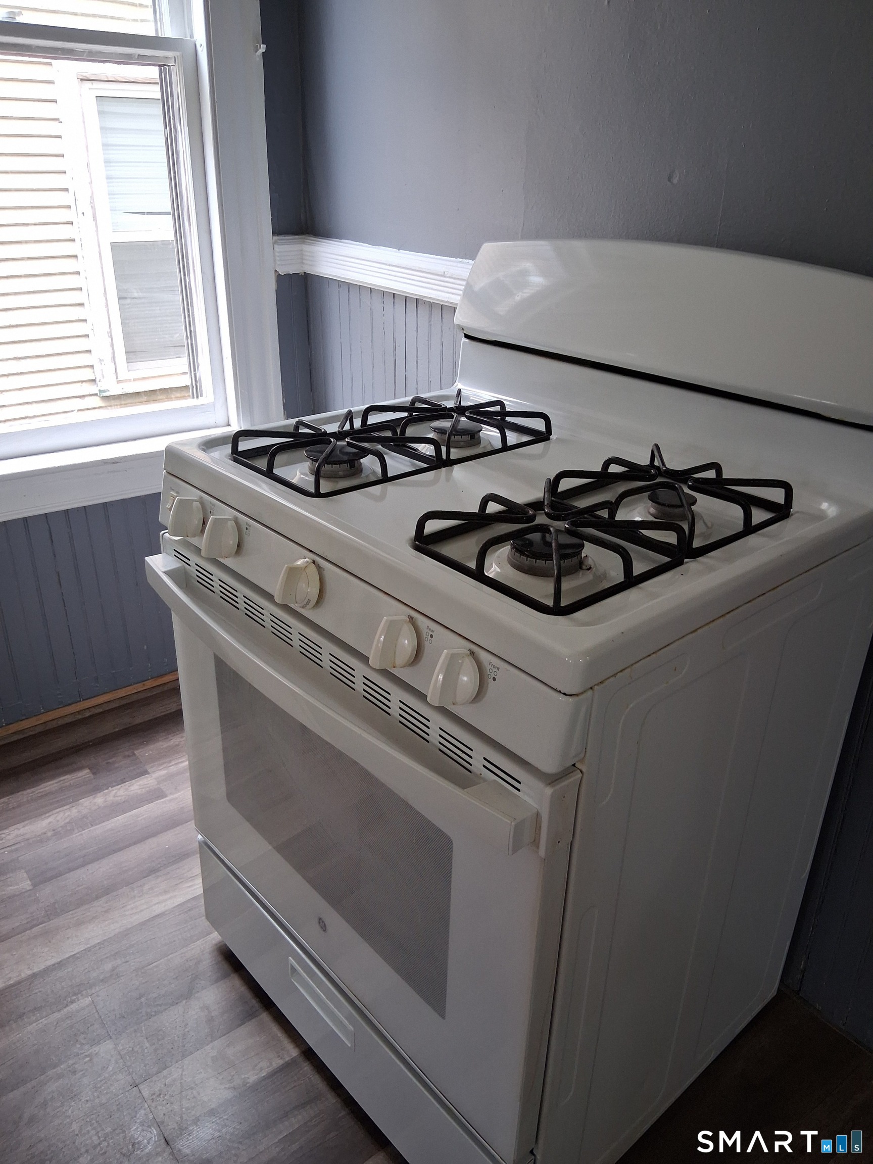 146 Chestnut Avenue 1st Floor