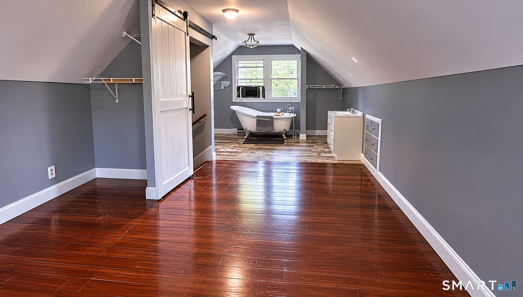 16 Summit View Road