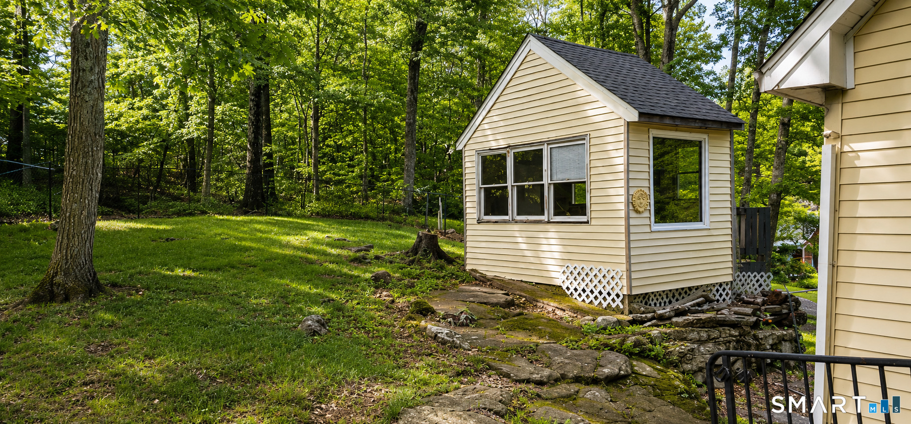 16 Summit View Road