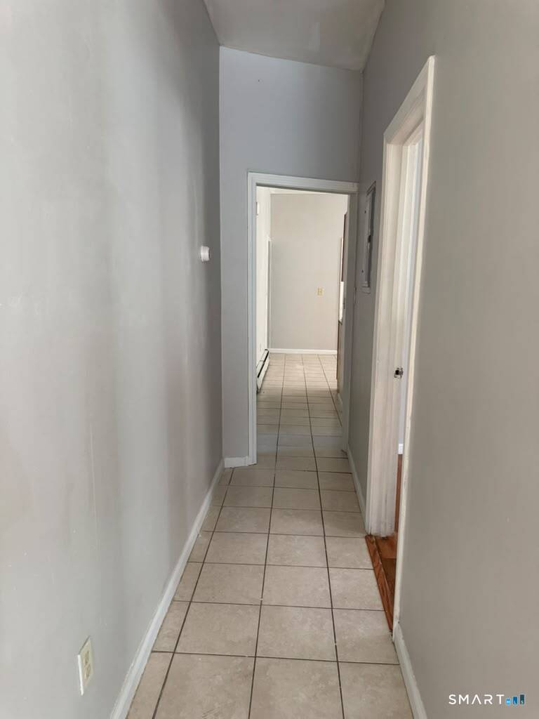 62-64 Bedford Street Unit: 1st Floor