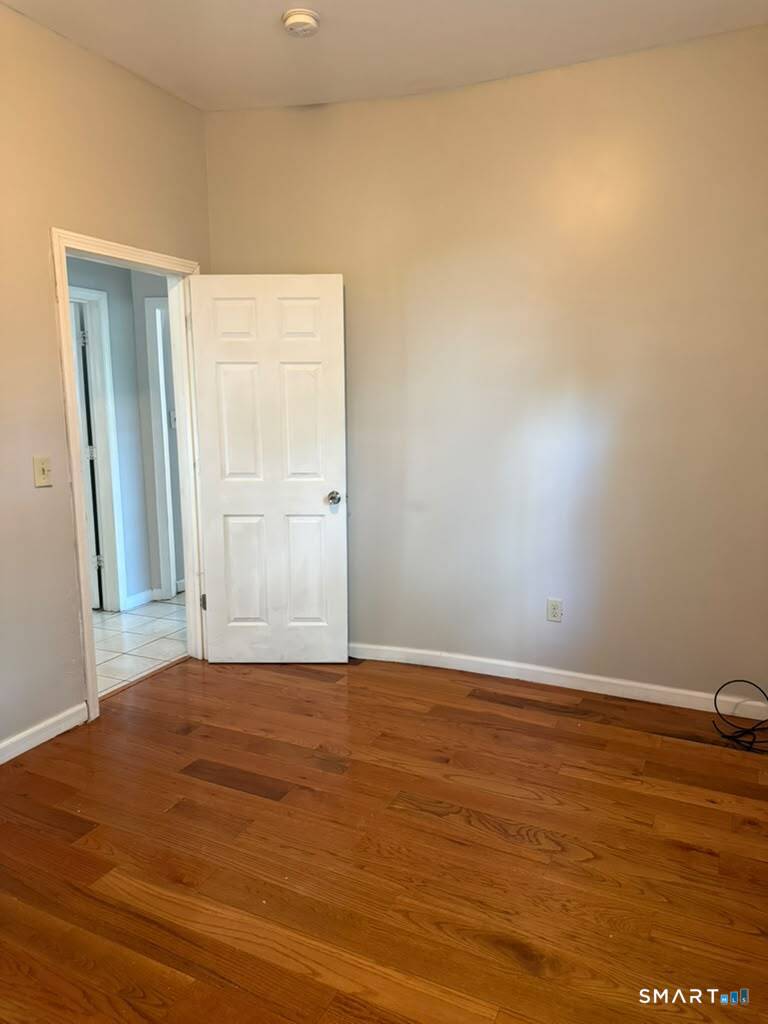 62-64 Bedford Street Unit: 1st Floor