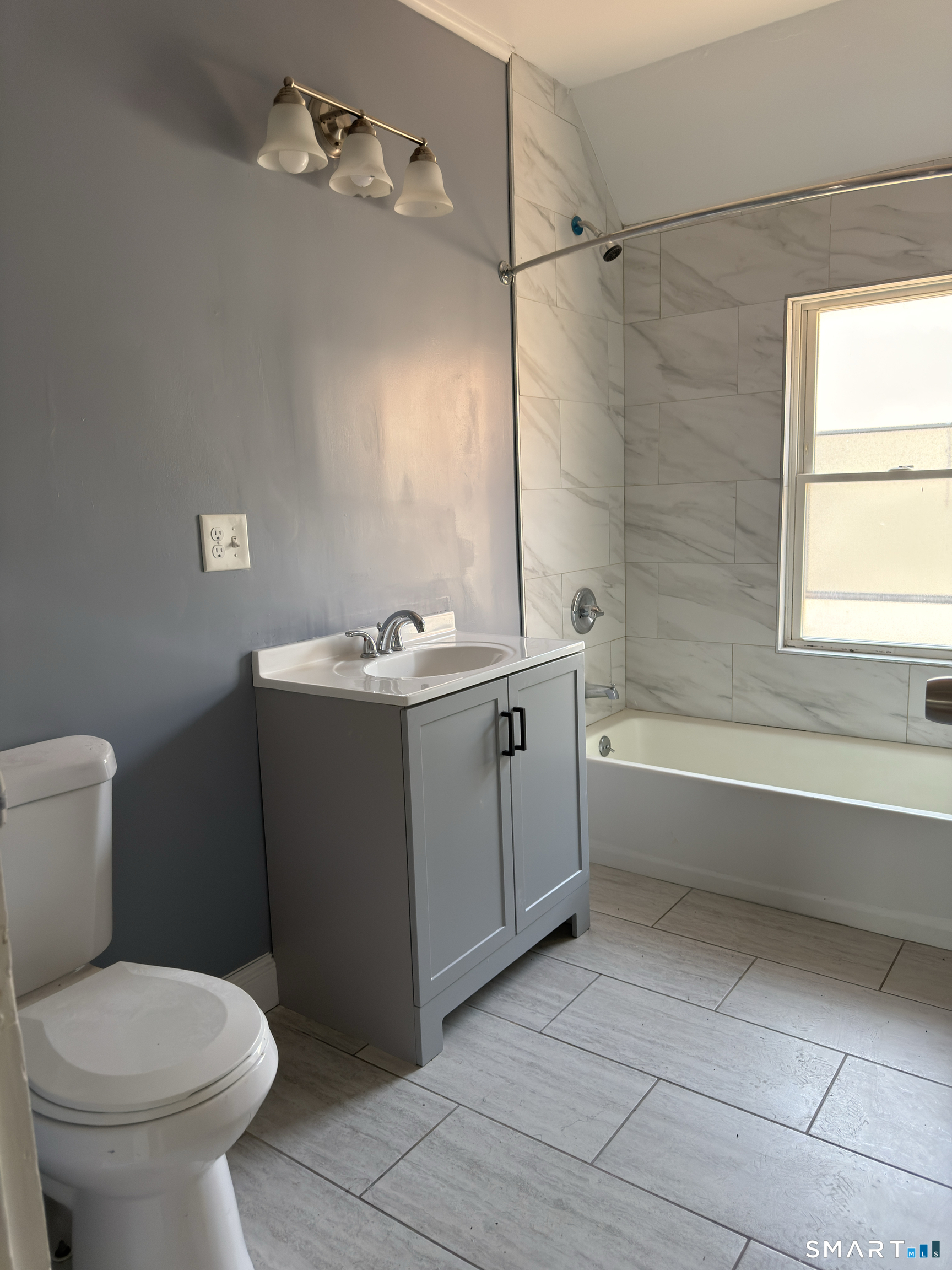 43-45 Hungerford Street Unit: 3rd Floor