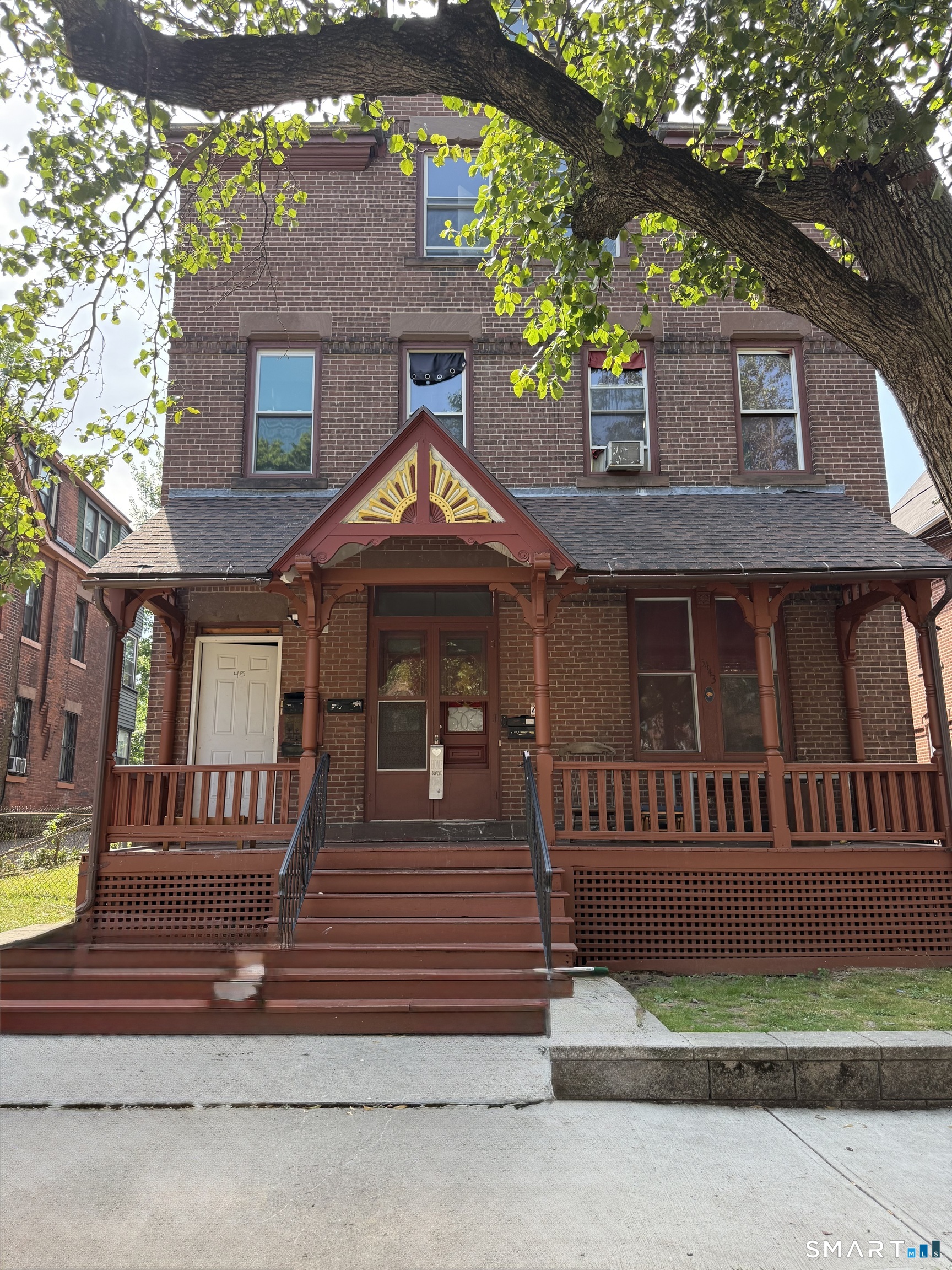 43-45 Hungerford Street Unit: 3rd Floor