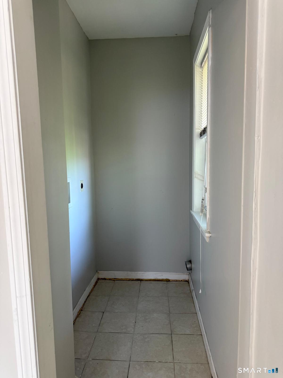 62-64 Bedford Street Unit: 3
