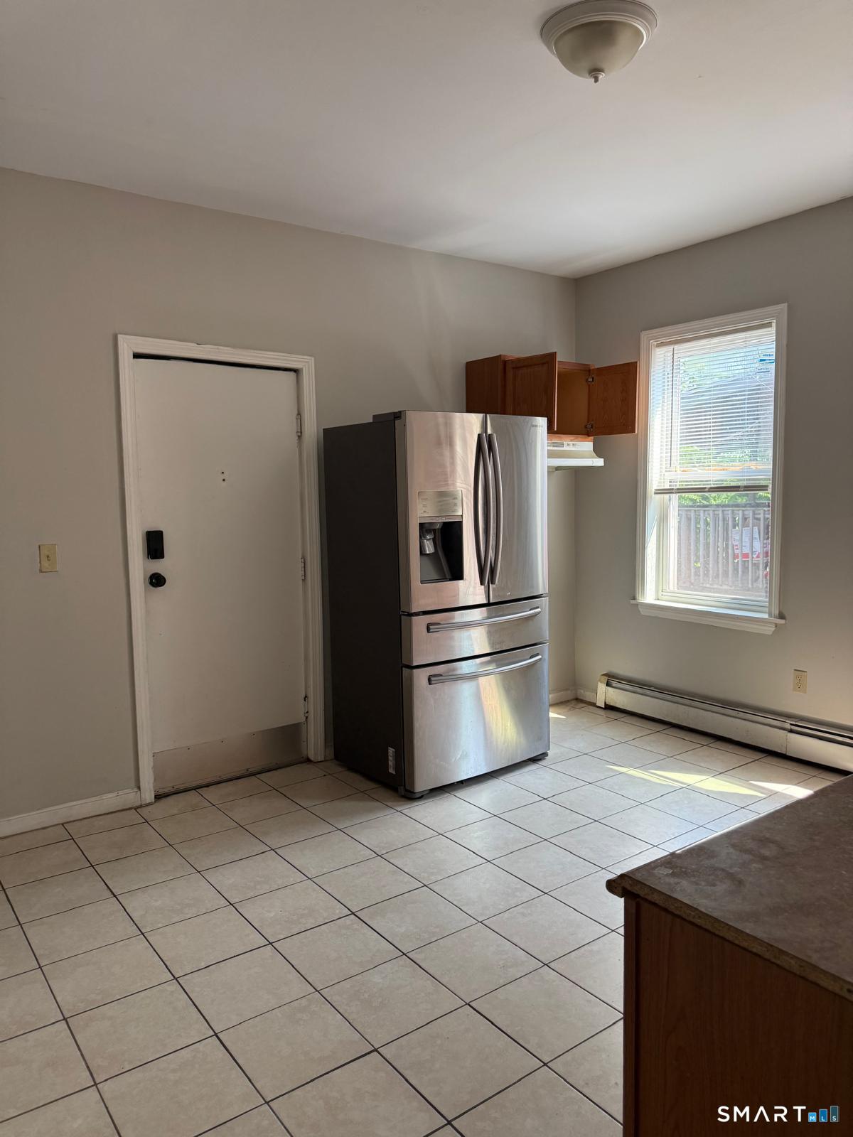 62-64 Bedford Street Unit: 3