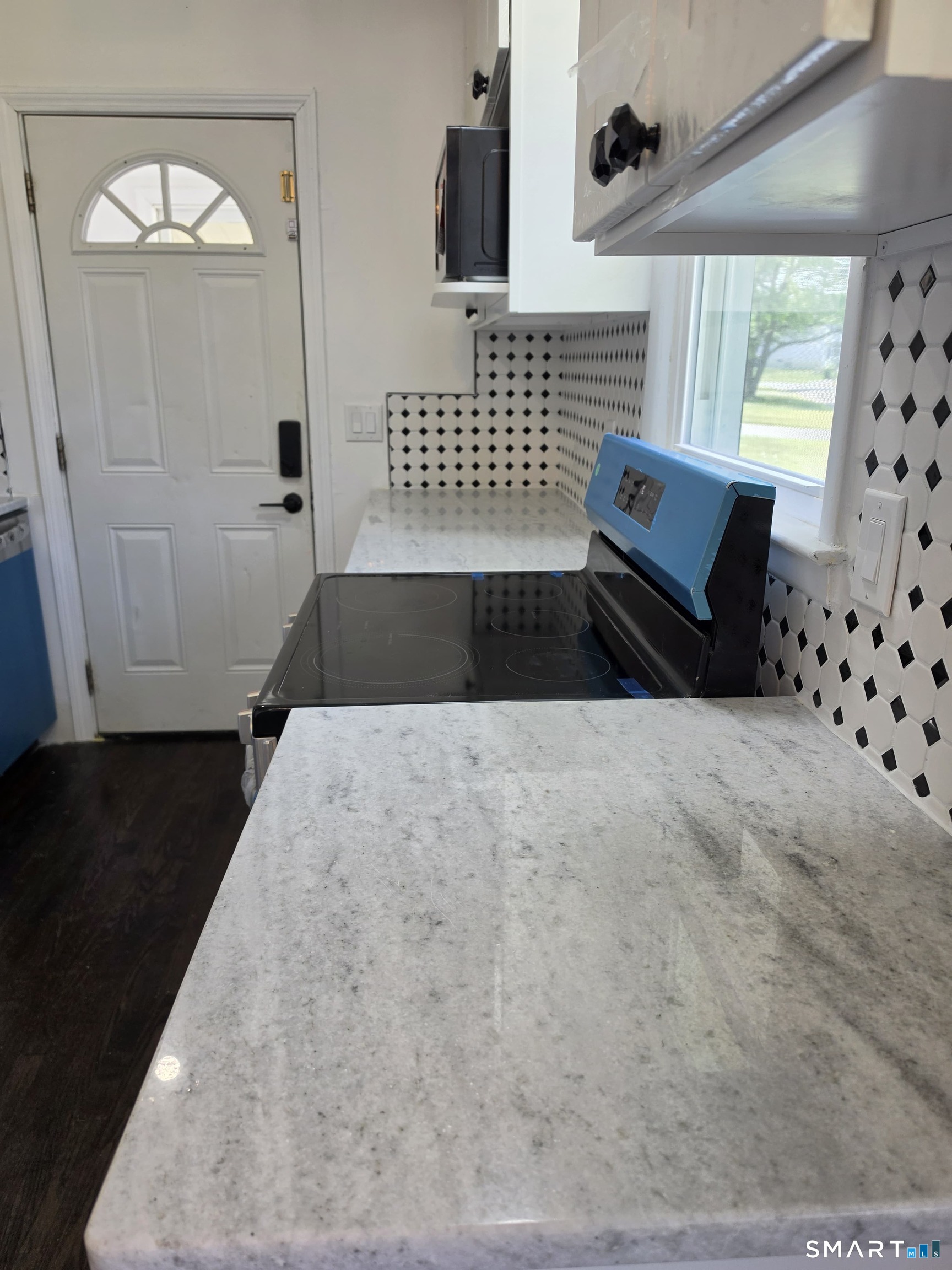 6 Devens Street