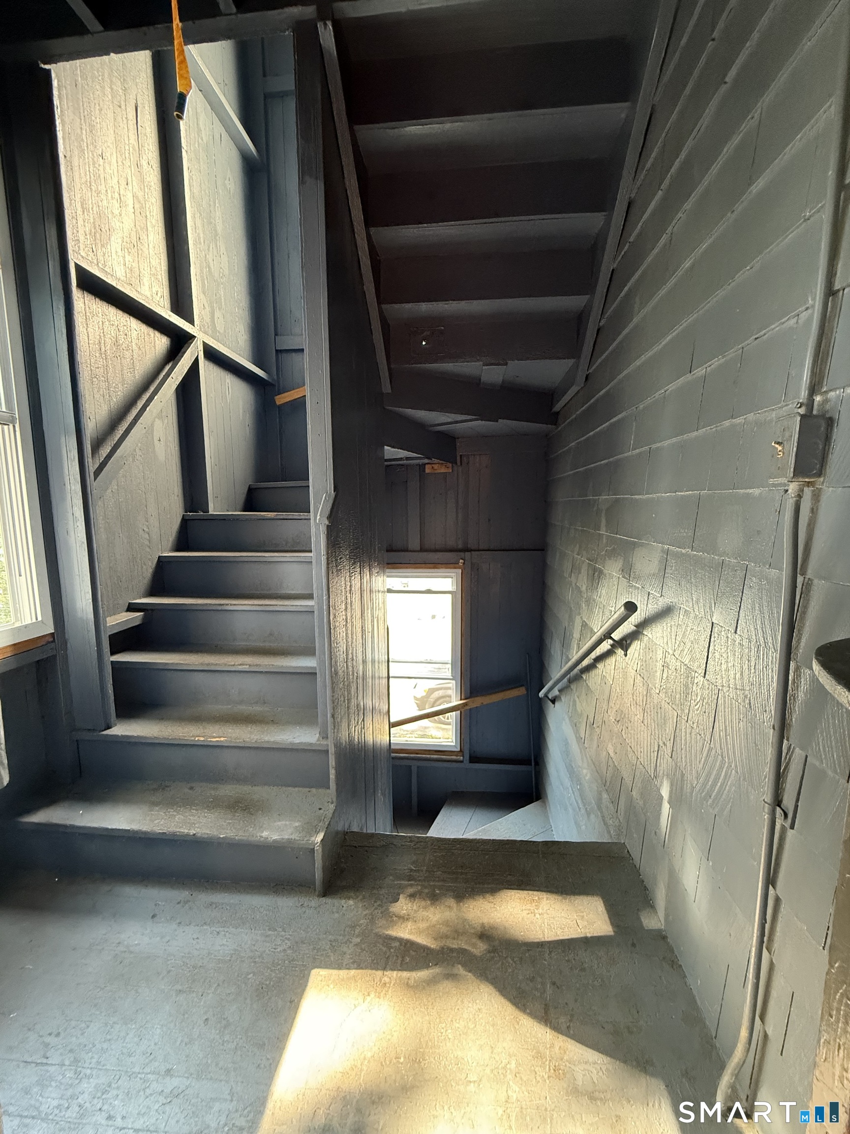 33-35 Zion Street Unit: 2