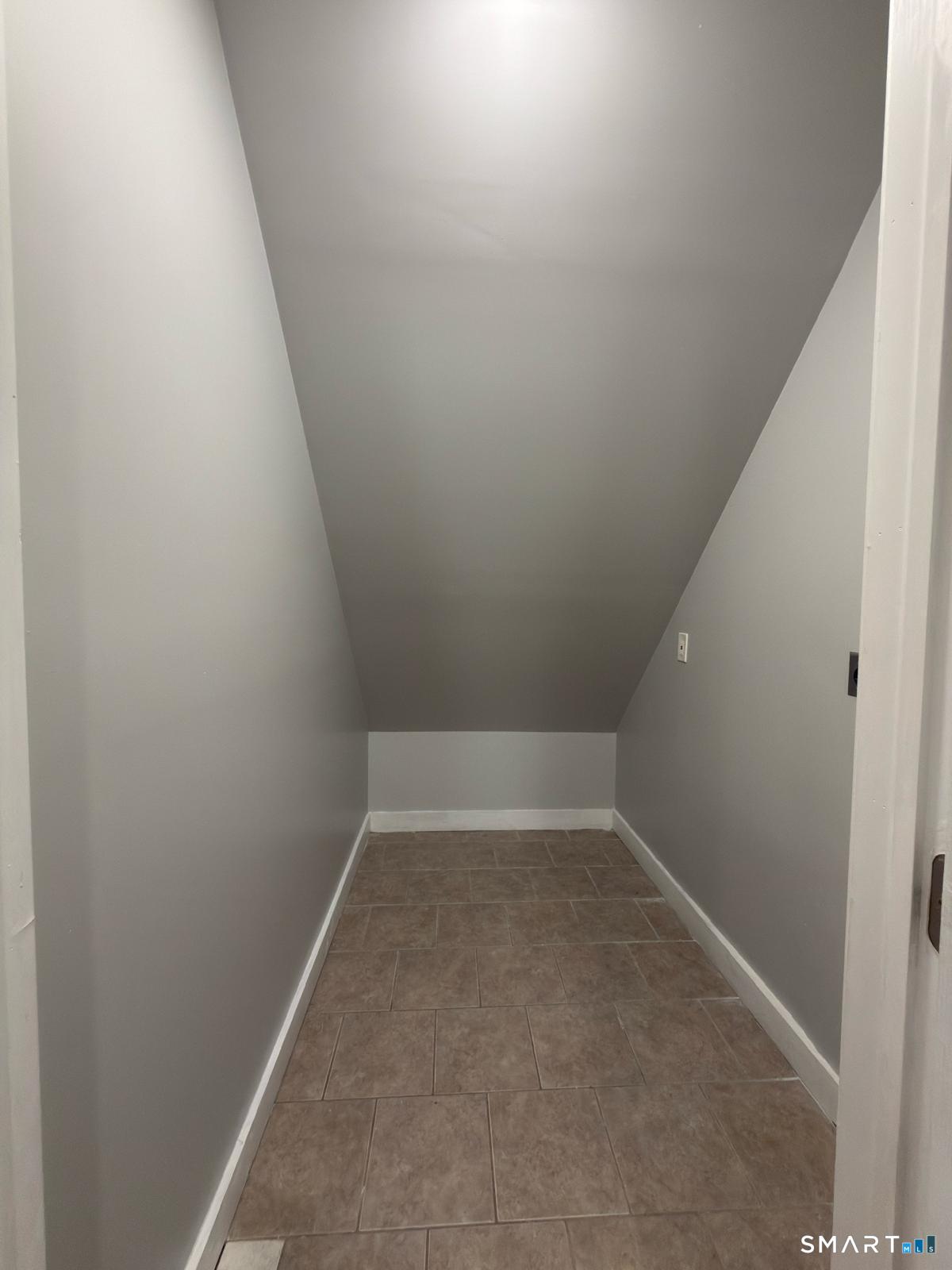 351 Hillside Avenue Unit: 3