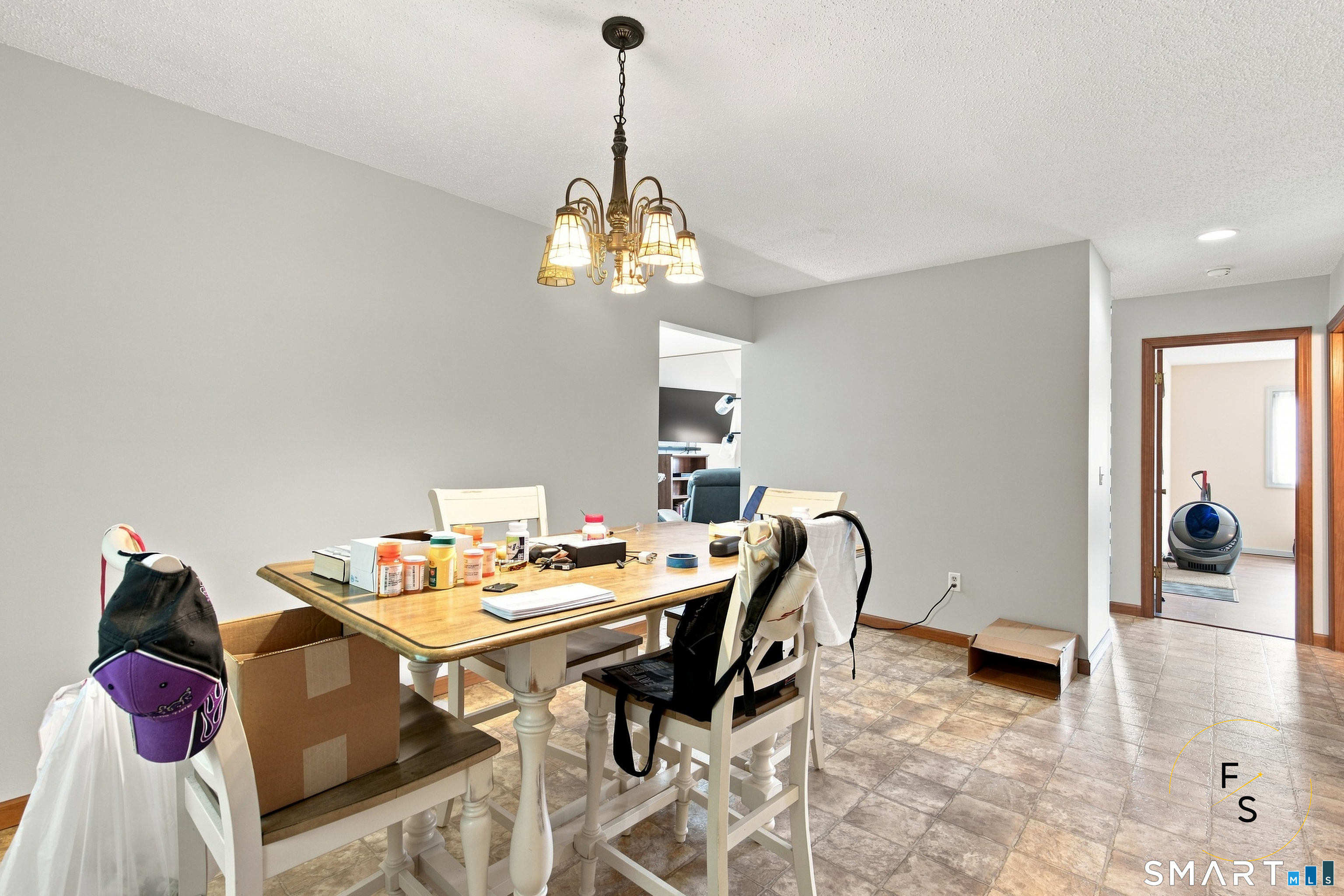 242 Talcottville Road Unit: 209