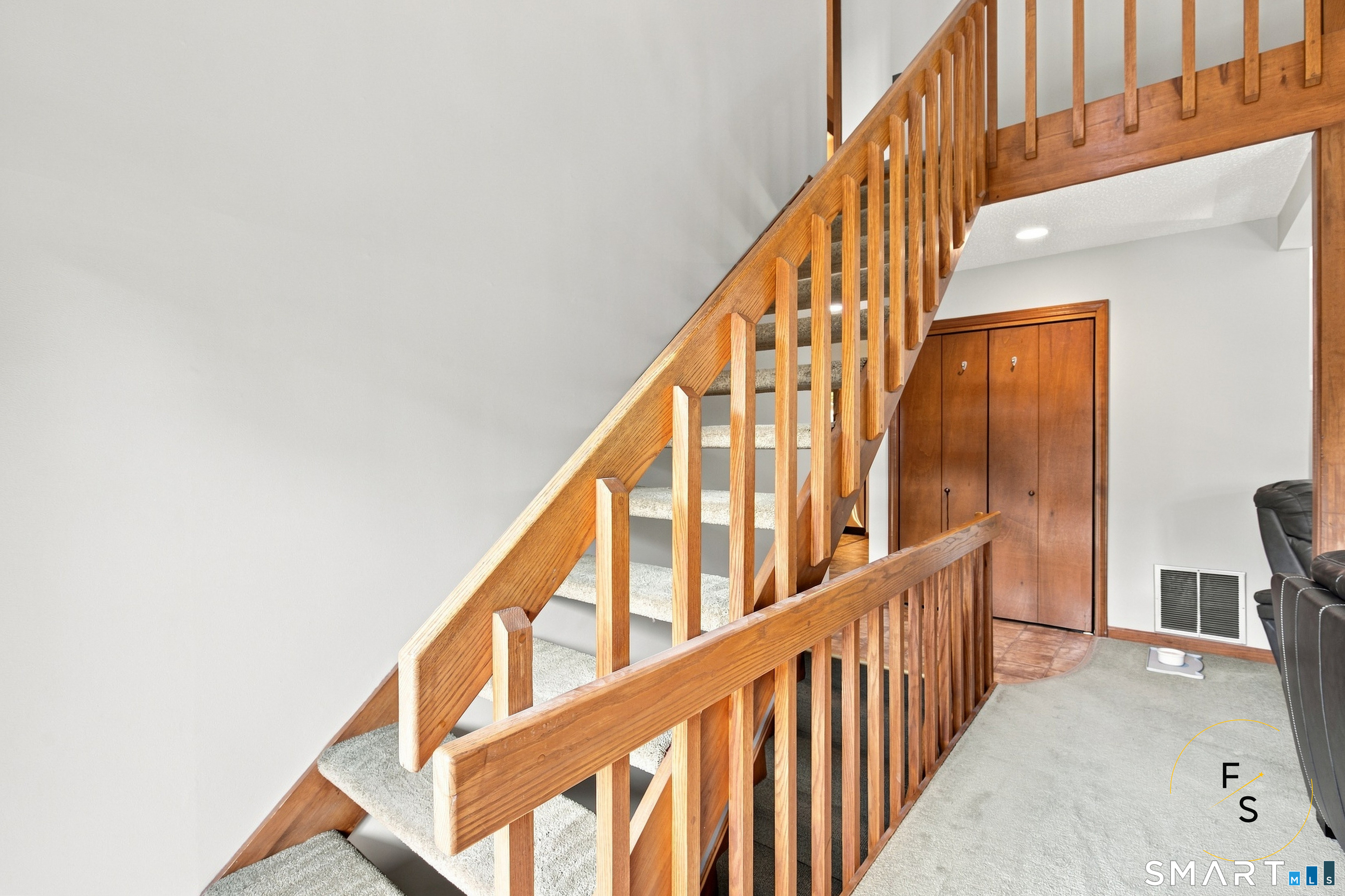 242 Talcottville Road Unit: 209