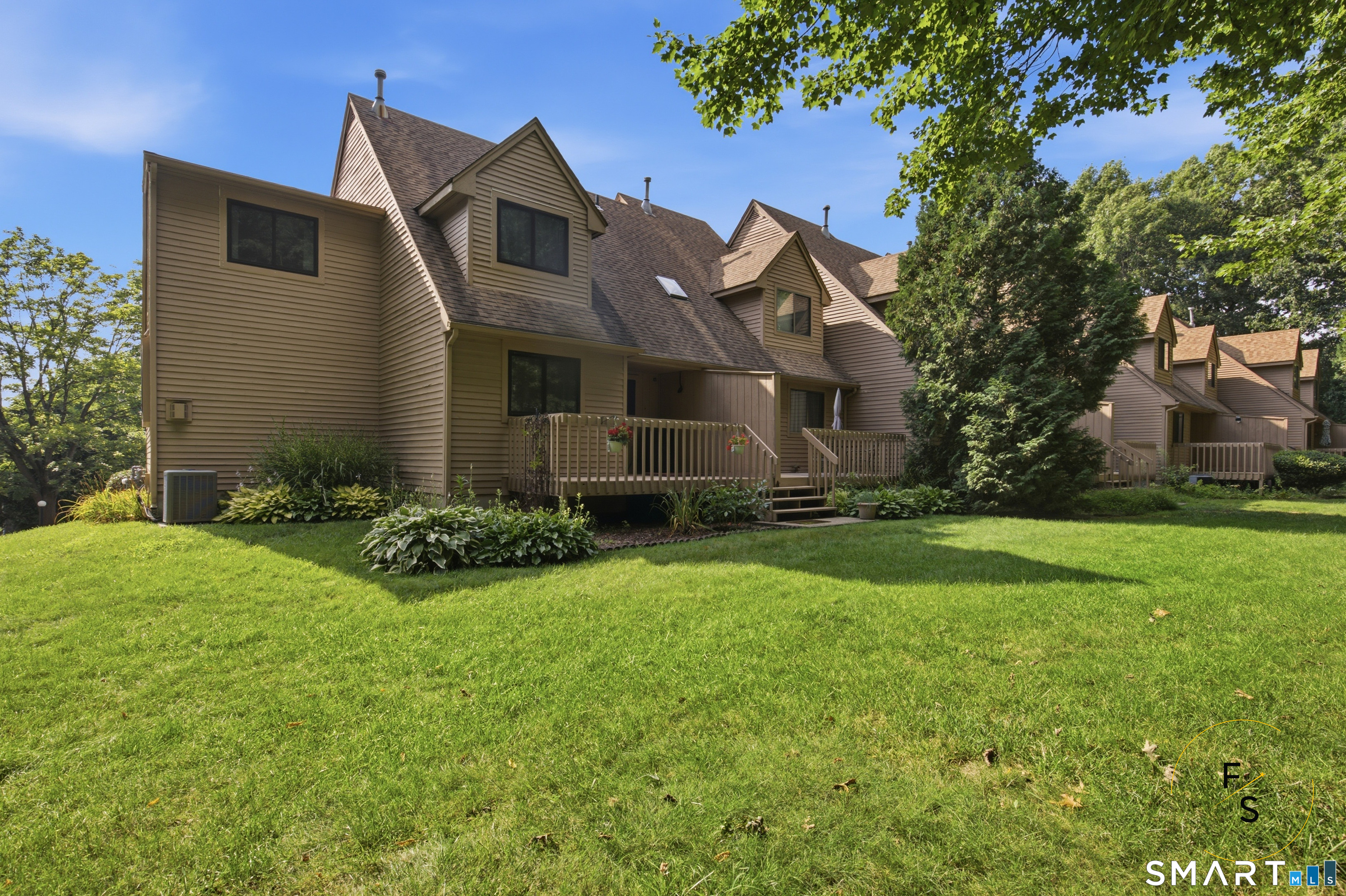 242 Talcottville Road Unit: 209