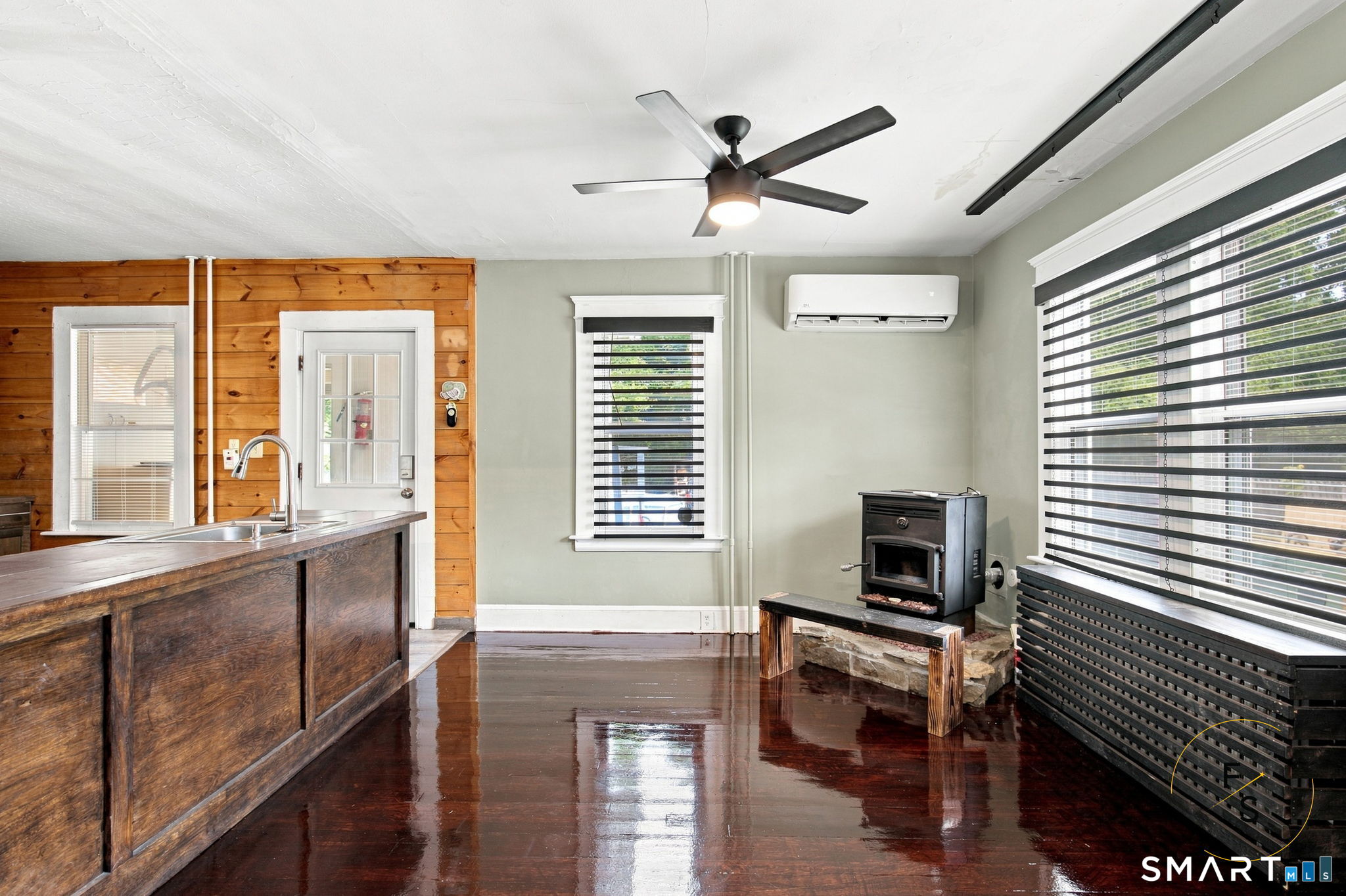 315 Frost Road