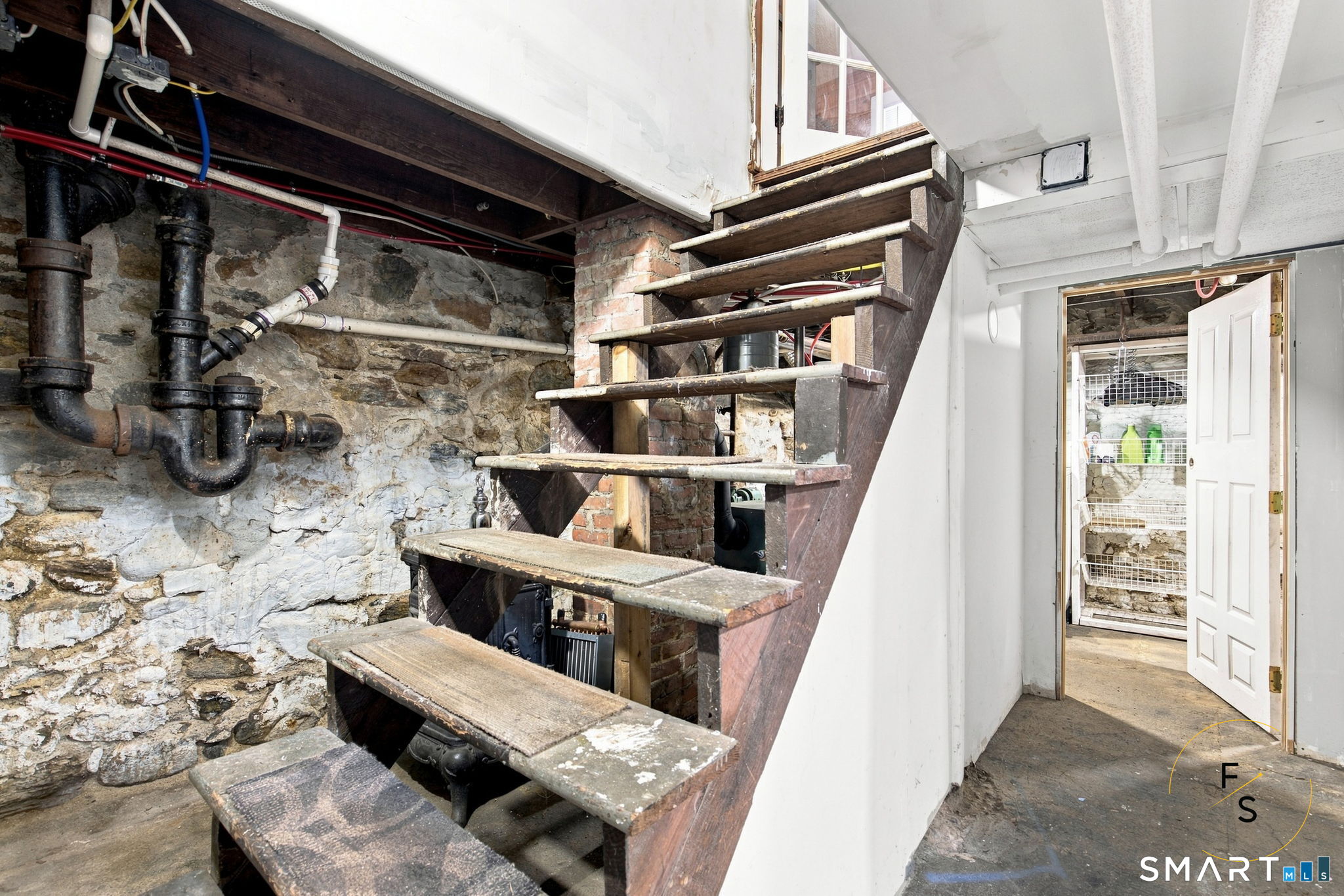315 Frost Road