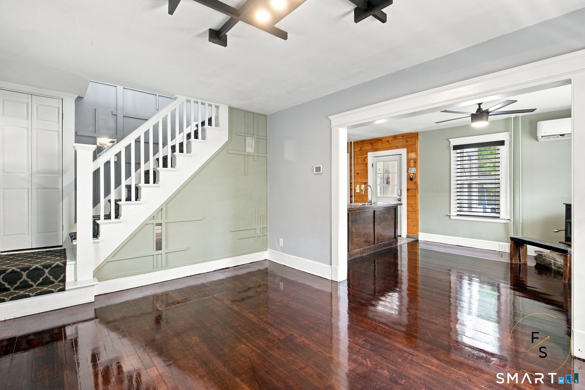 315 Frost Road