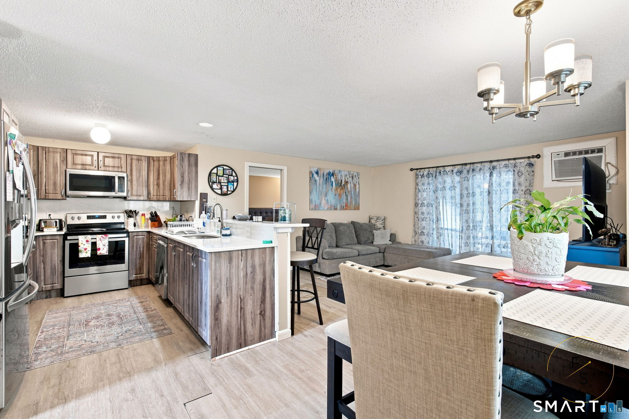 2 Oak Forest Drive Unit: 5