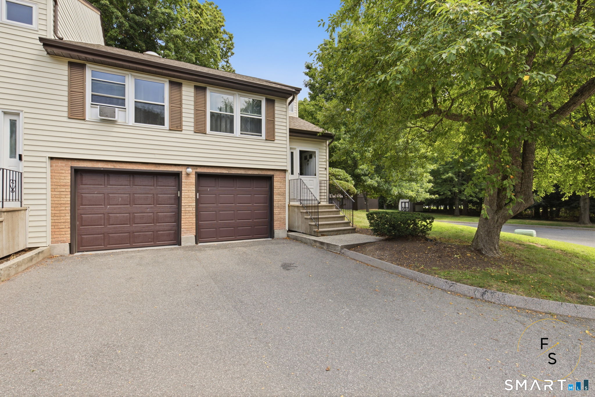 2 Oak Forest Drive Unit: 5