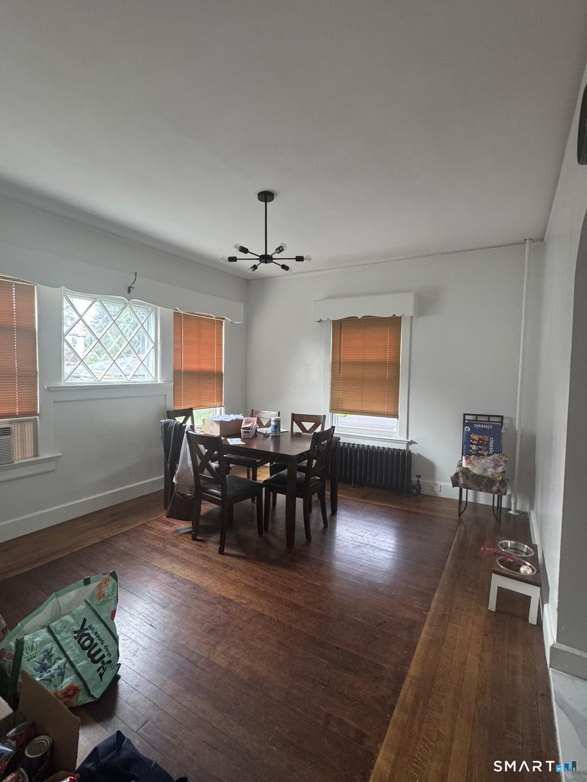 75 Willetts Avenue