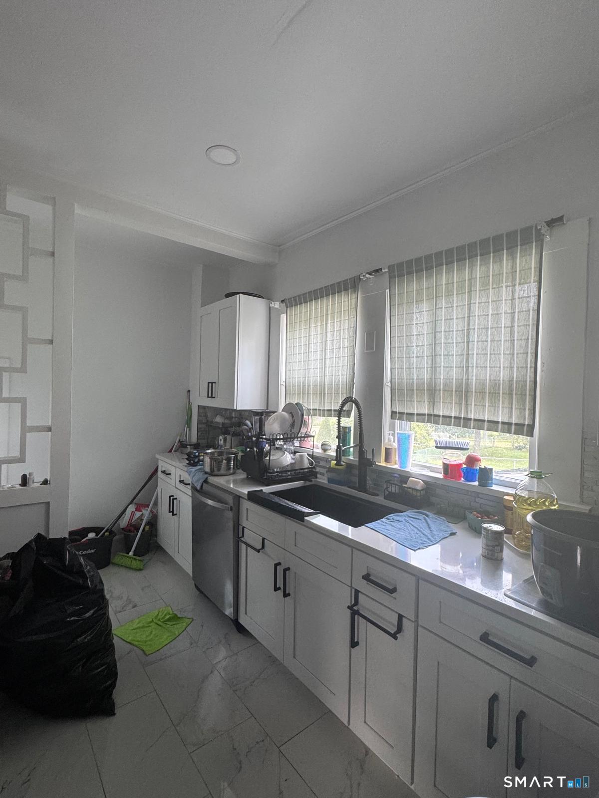 75 Willetts Avenue