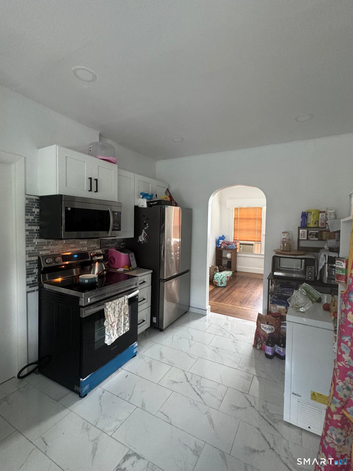 75 Willetts Avenue