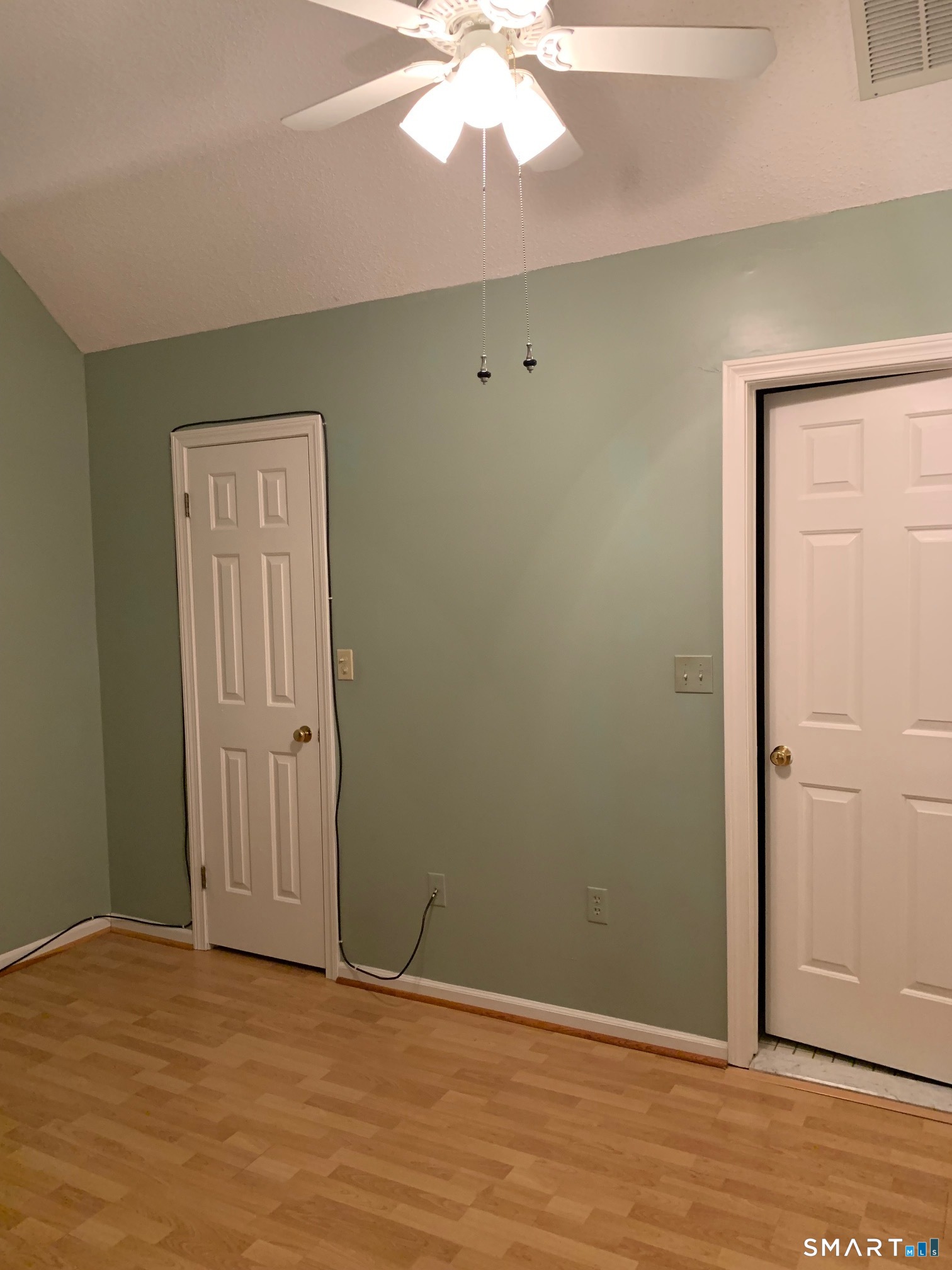 1690 Dixwell Avenue Unit: B6