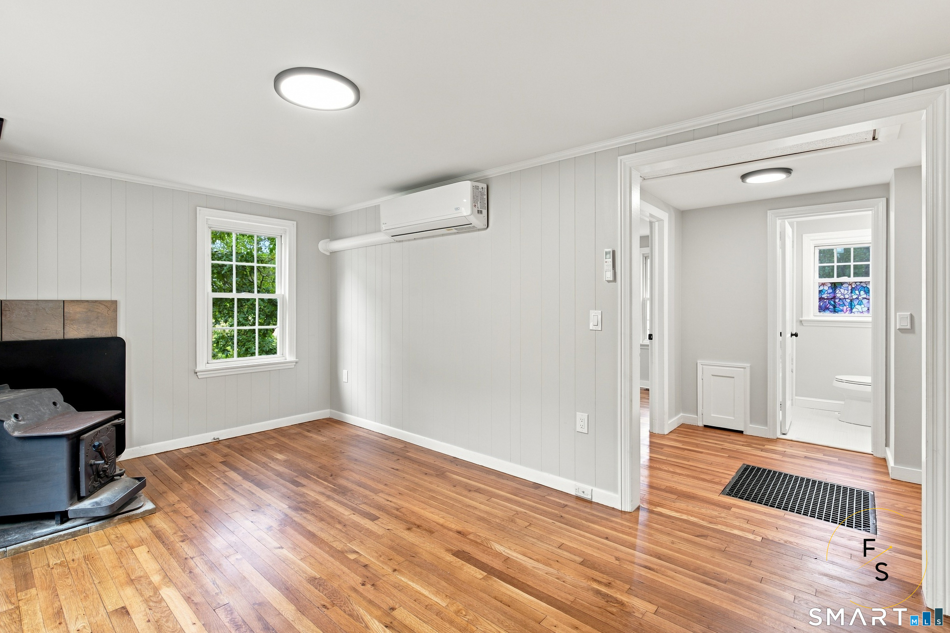 157 South River Road