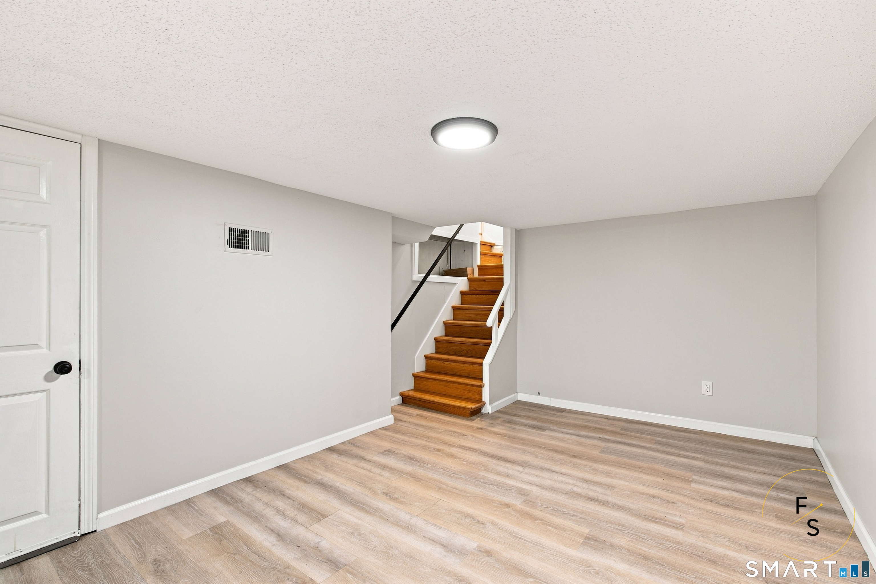 157 South River Road